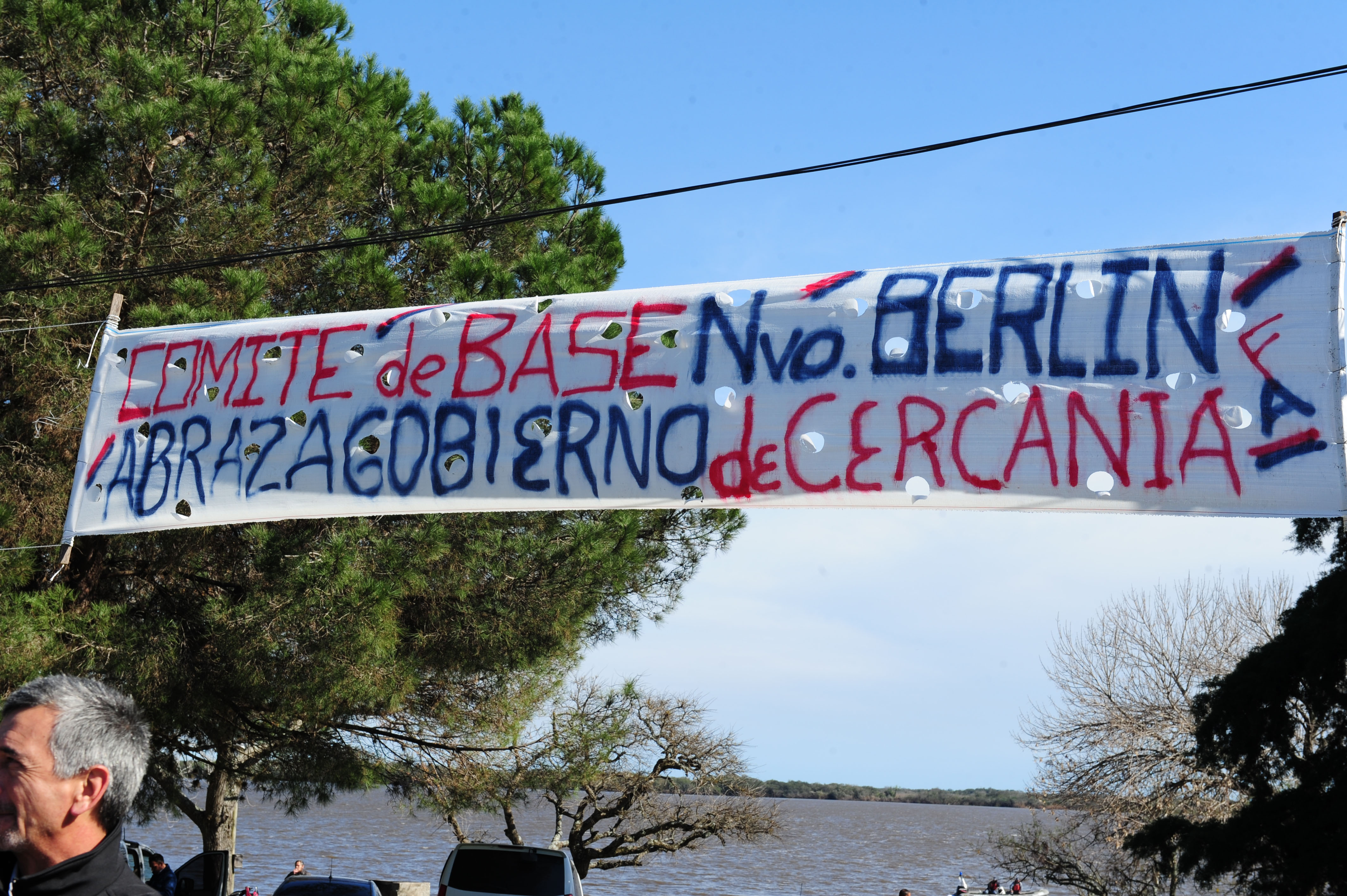 Pancarta de apoyo al gobierno