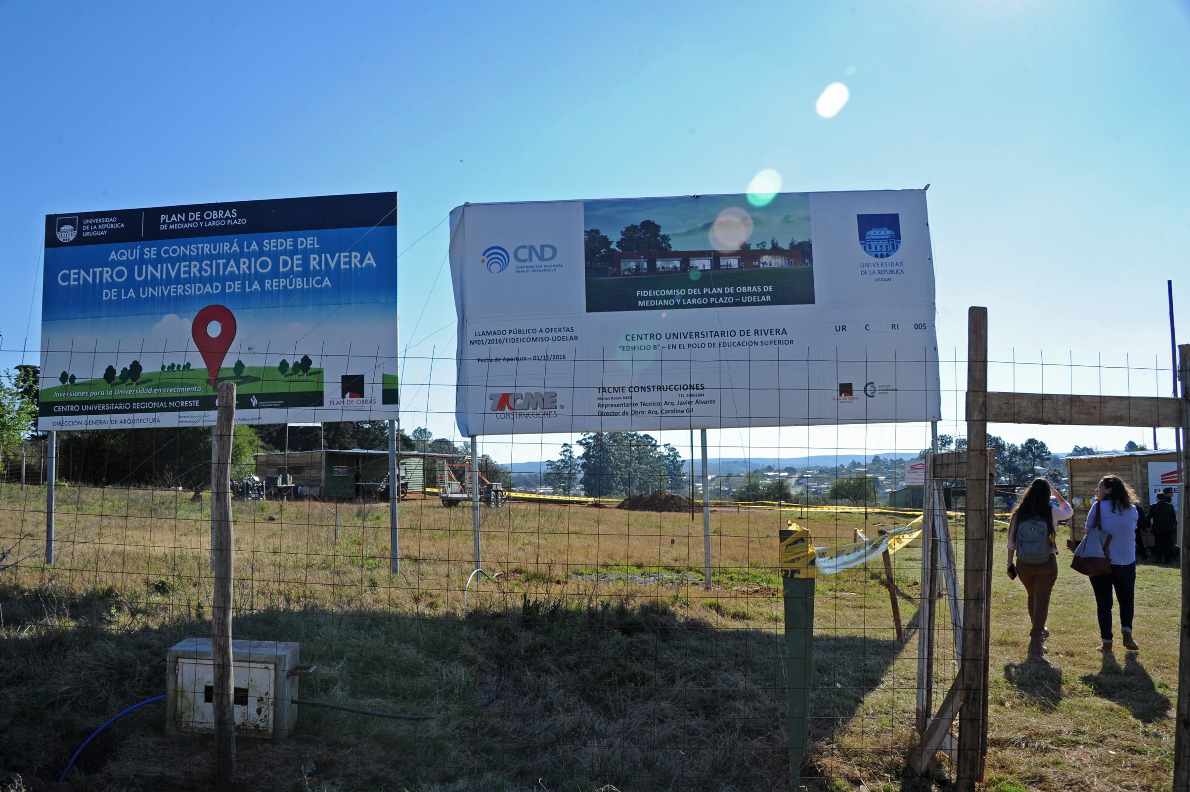 Cartelería de las obras en construcción