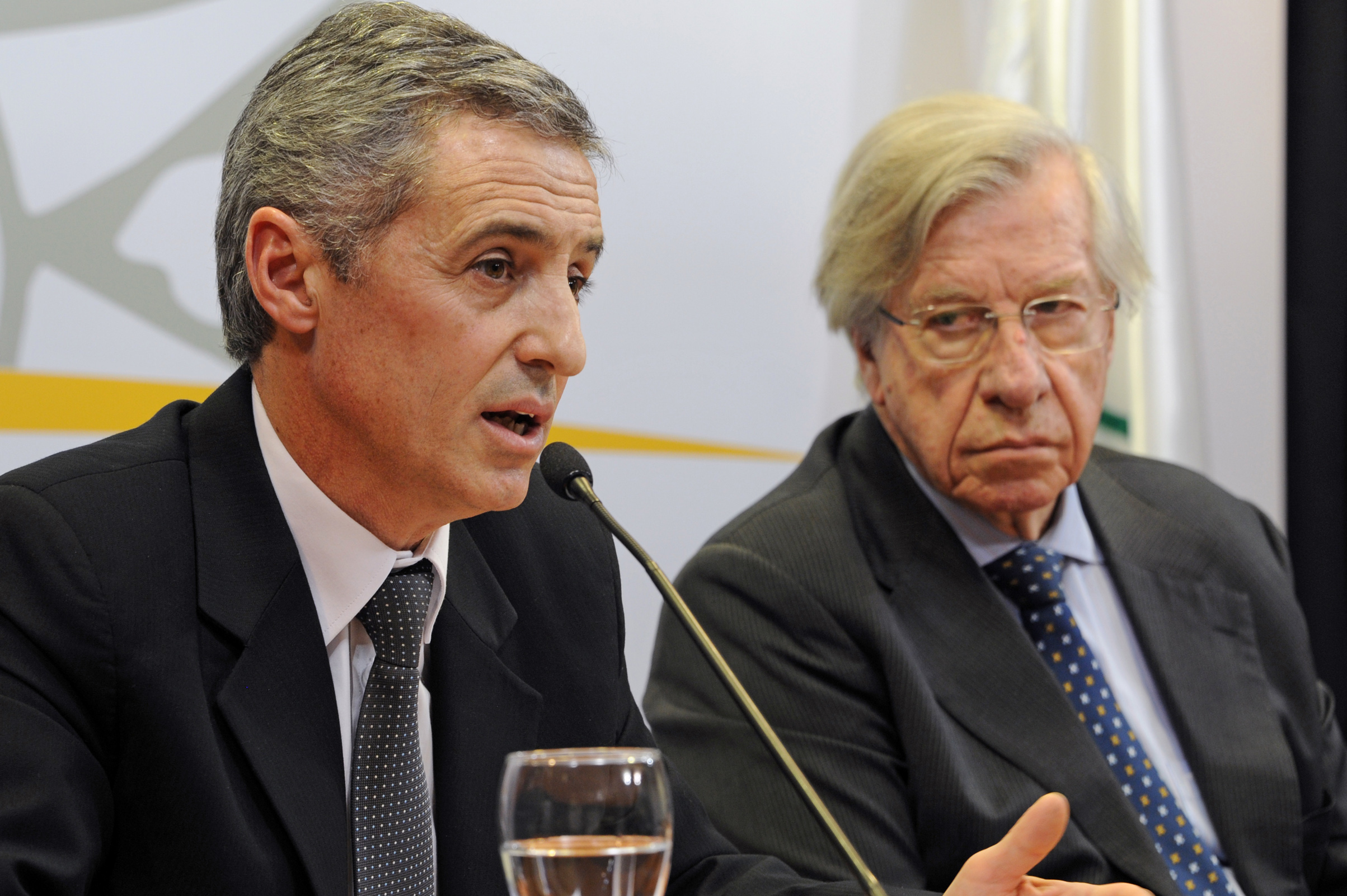 Martín Dibarboure, director de la Agencia Nacional de Desarrollo (ANDE), haciendo uso de la palabra