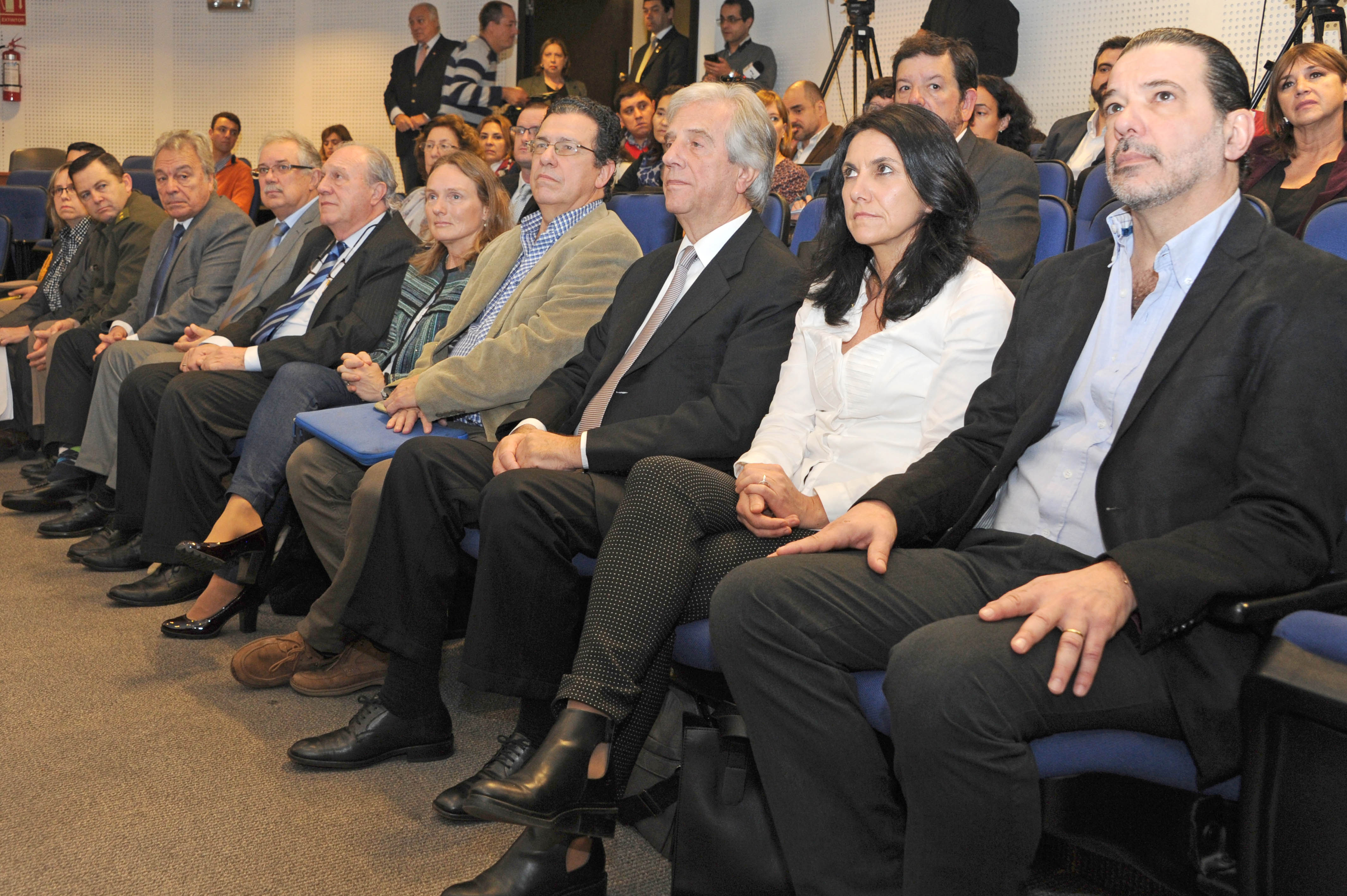 Asistentes al foro "Evidencia y riesgos sobre la utilización del cannabis"
