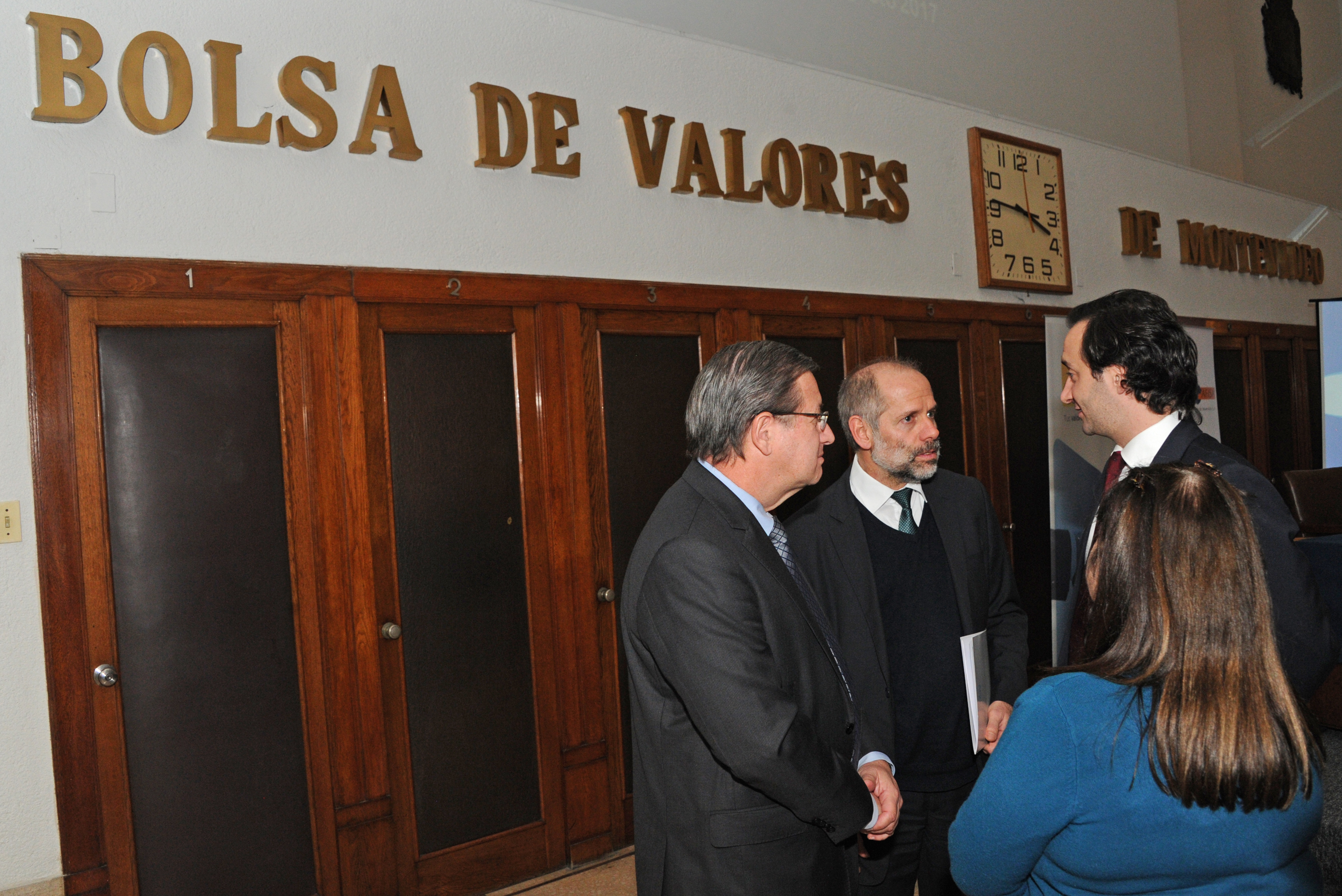 Autoridades, previo al inicio de la actividad