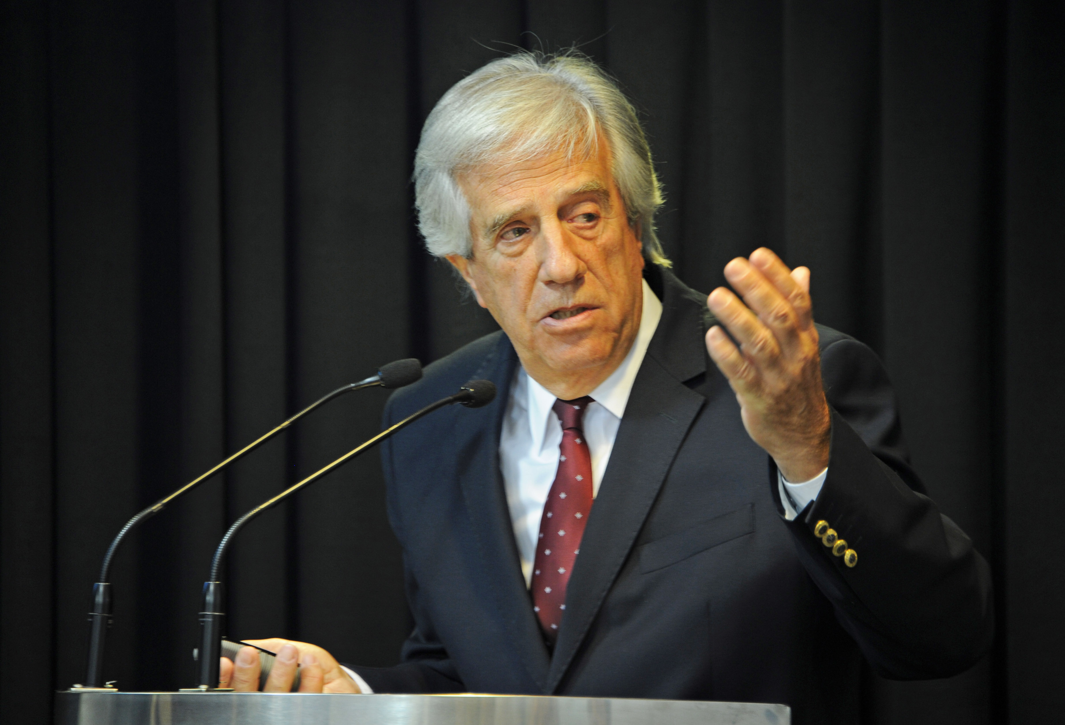 Tabaré Vázquez, presenta el proyecto de ley