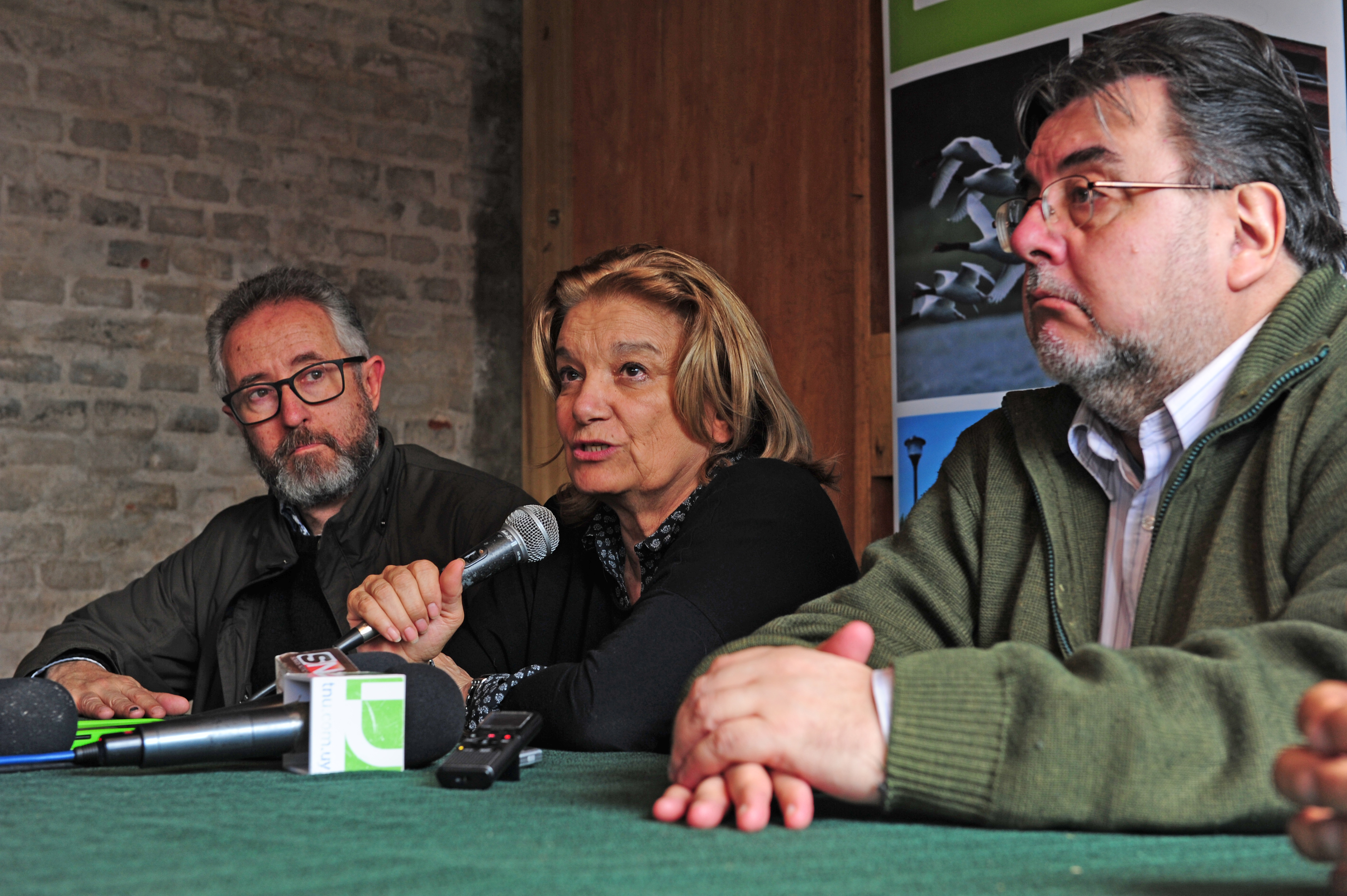 Ministra Eneida de León, haciendo uso de la palabra