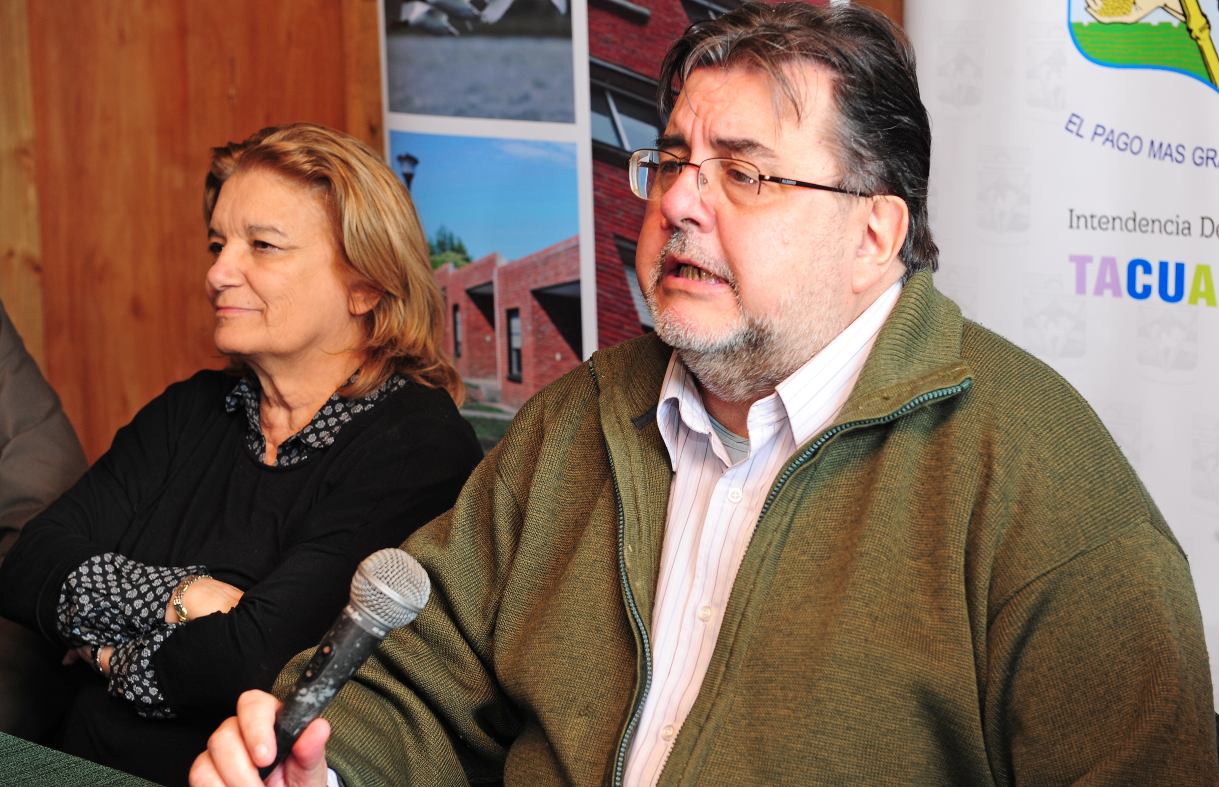 Intendente de Tacuarembó, Eber Da Rosa, dirigiéndose a los presentes