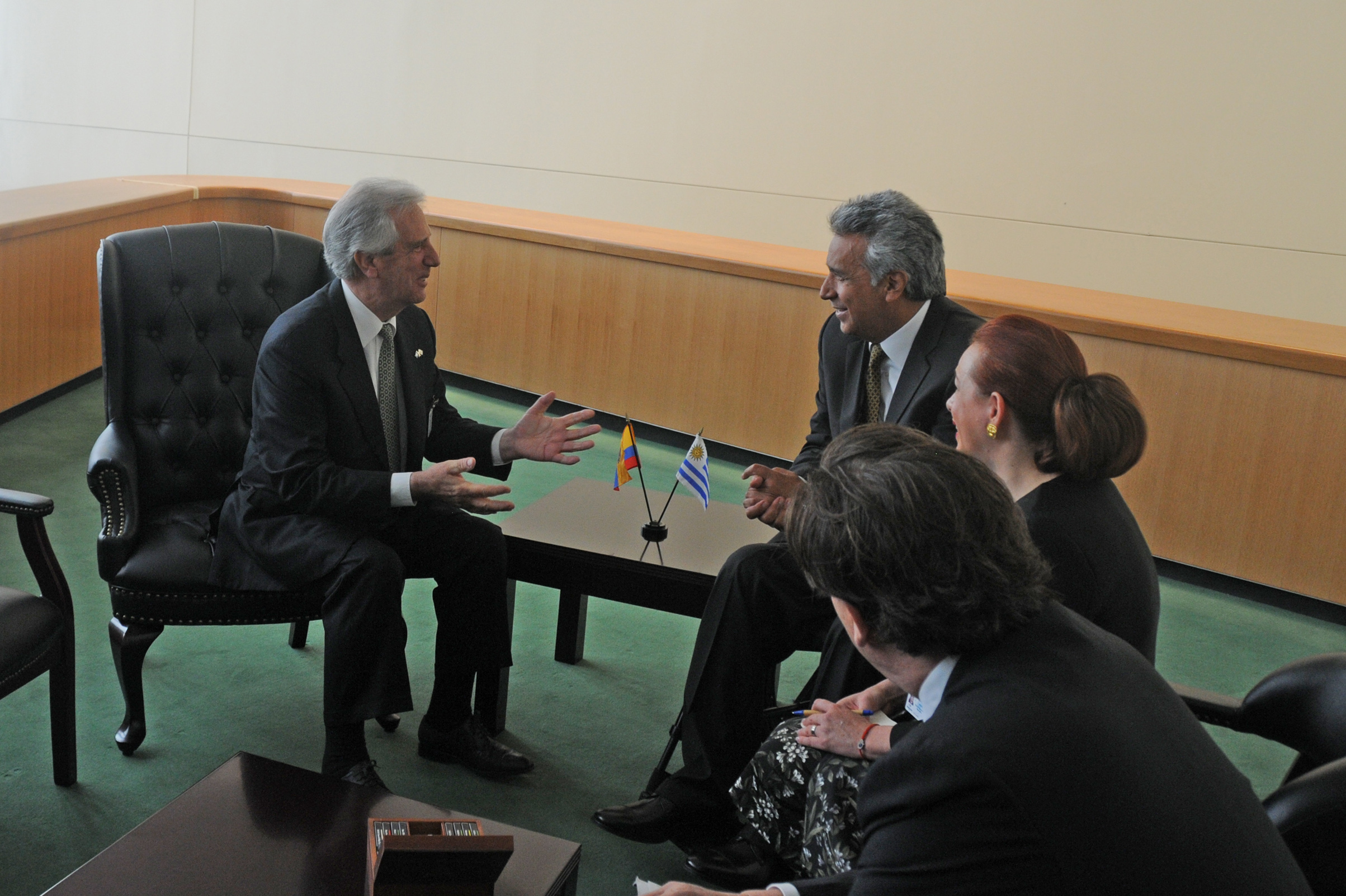 Presidentes Tabaré Vázquez y Lenín Moreno