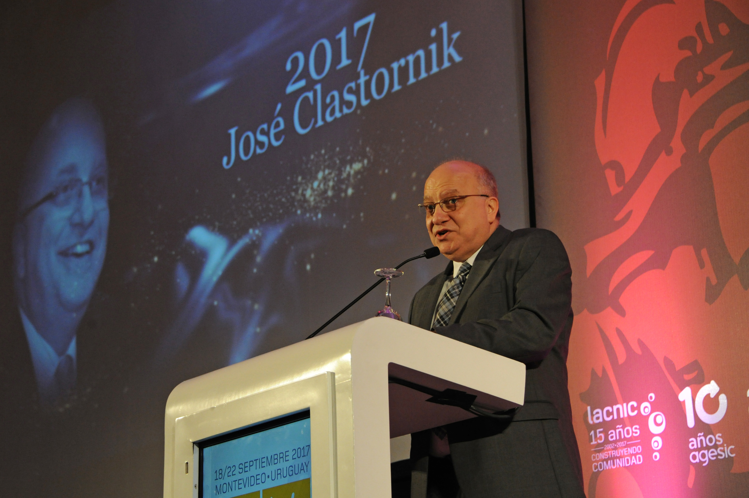 José Clastornik, director de AGESIC, haciendo uso de la palabra