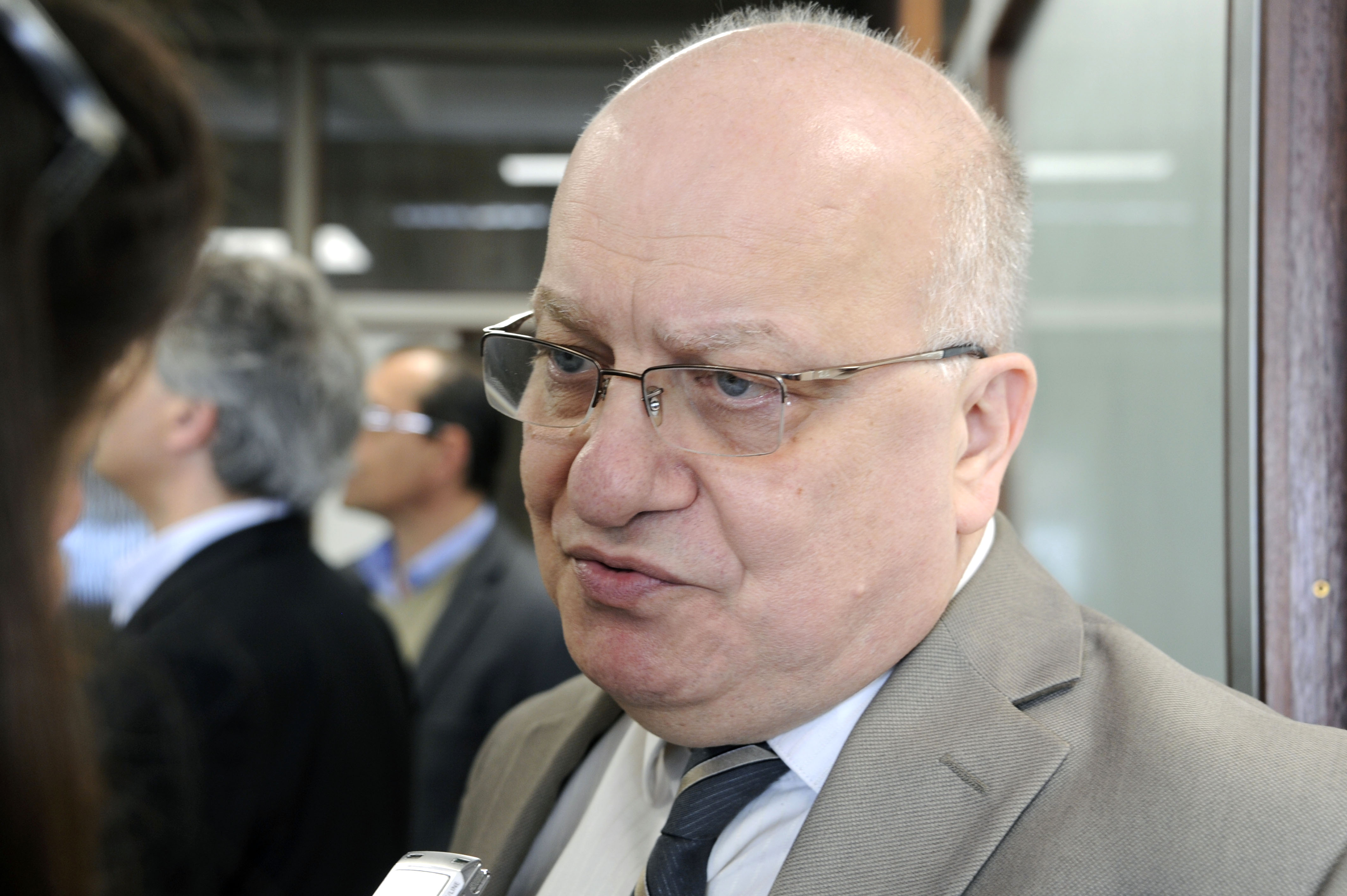 Ministro de Transporte, Víctor Rossi, en declaraciones a la prensa