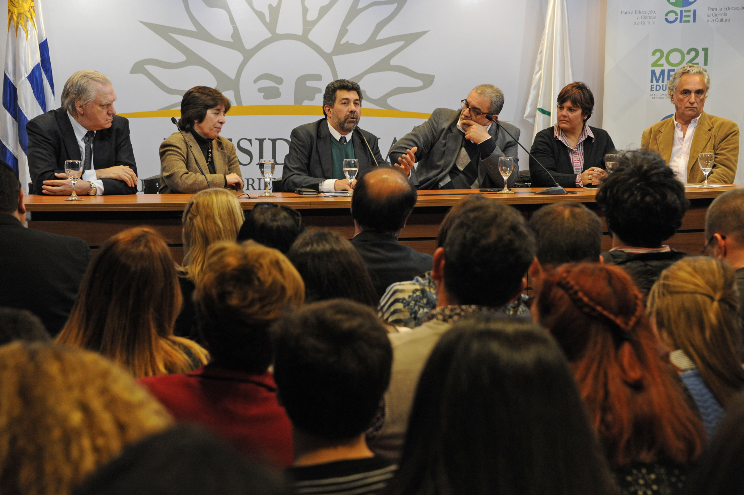 Conferencia de entrega de Premio Óscar Arnulfo Romero