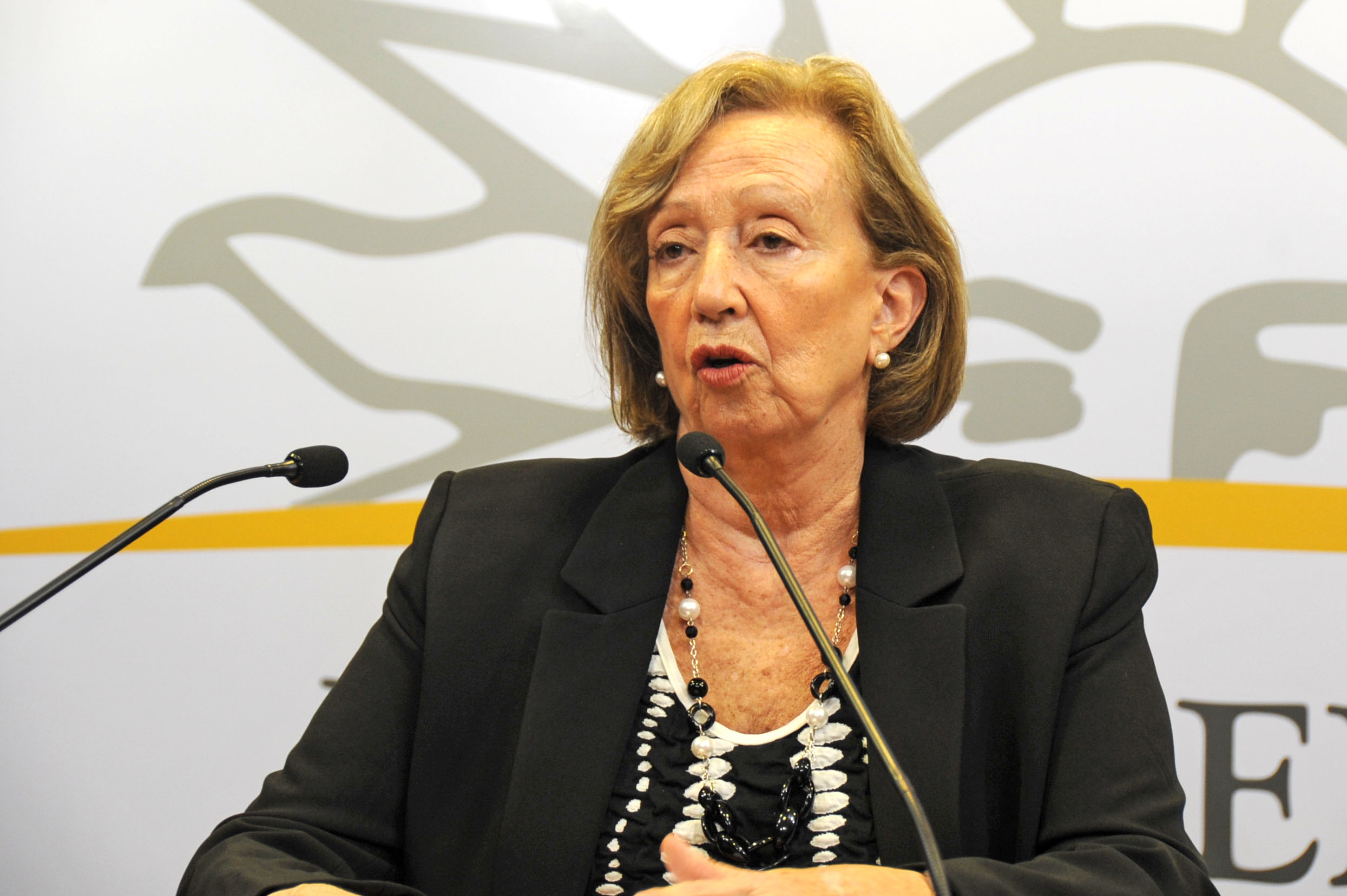 Ministra de Educación y Cultura, María Julía Muñoz