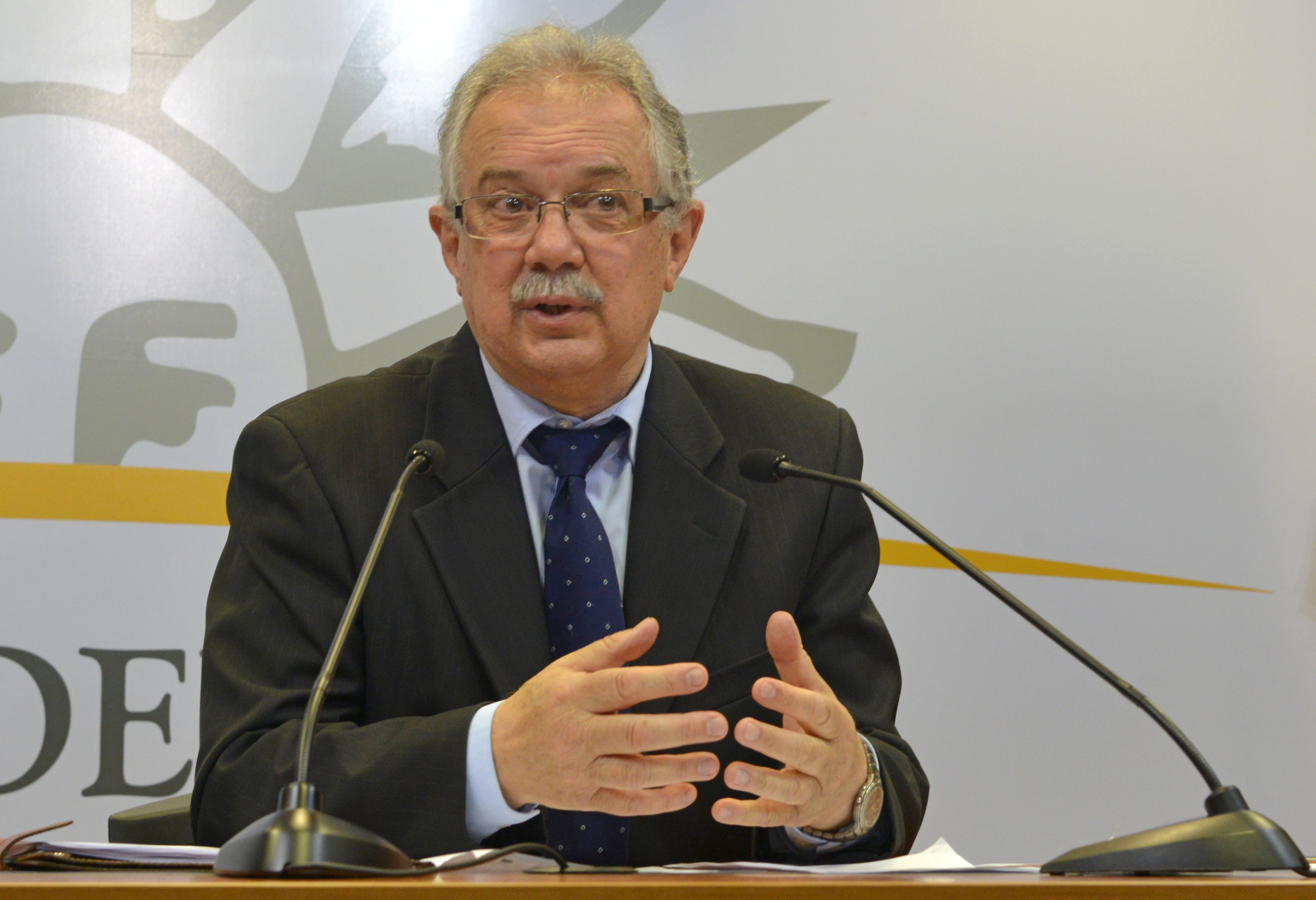 Ministro de Defensa, Jorge Menéndez tras Consejo de Ministros