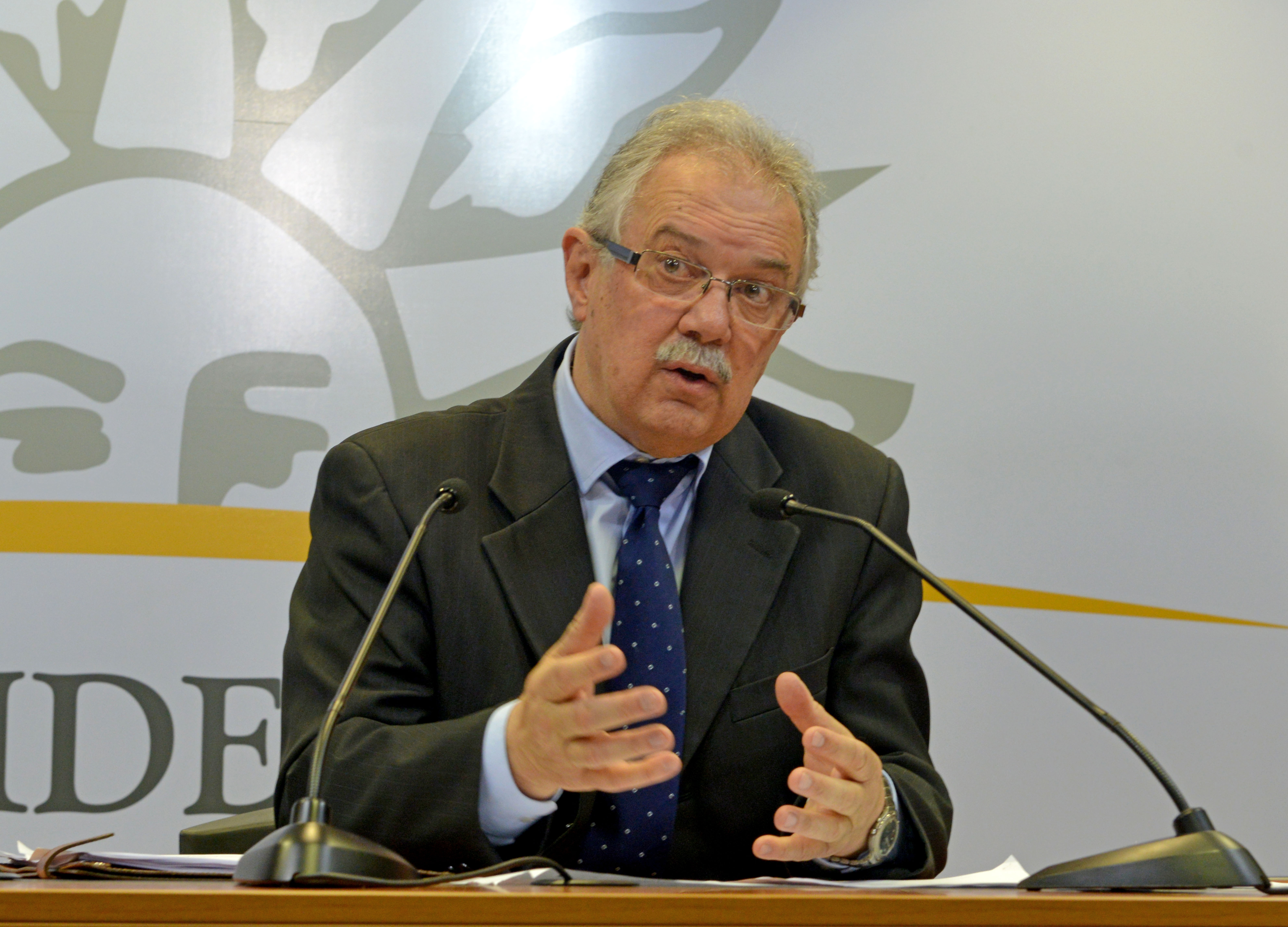 Ministro de Defensa, Jorge Menéndez tras Consejo de Ministros