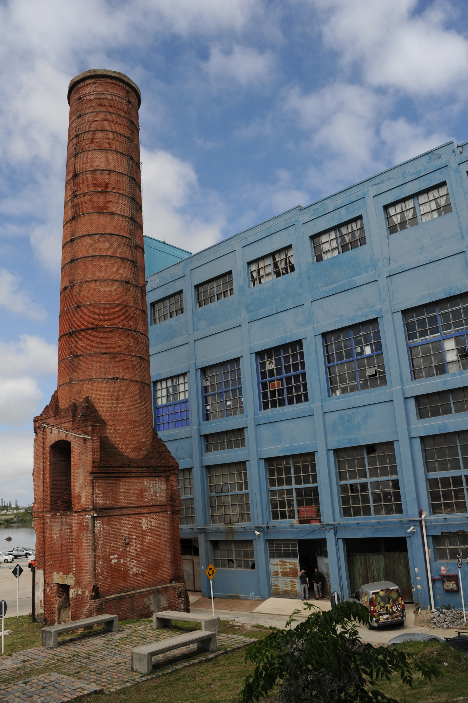 Centro Cultural del Parque Tecnológico Industrial del Cerro
