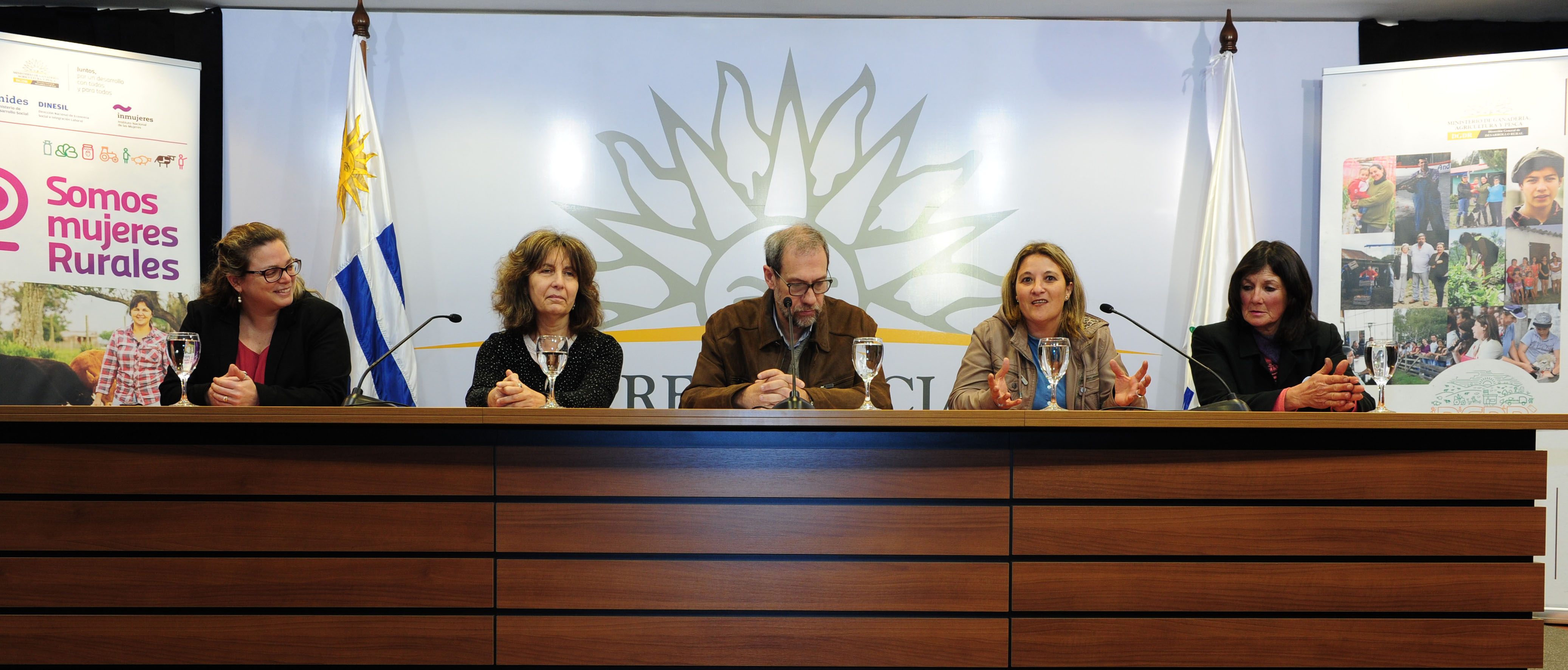 Mesa de autoridades