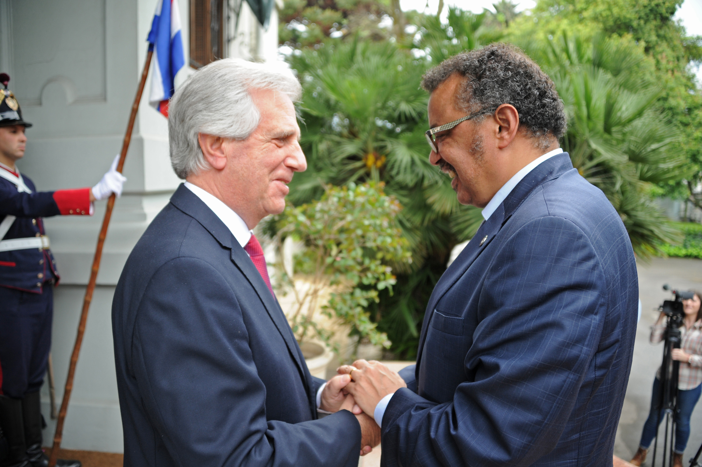 Presidente Tabaré Vázquez junto a director de OMS (Organización Mundial de la Salud), Tedros Adhanom Ghebreyesus