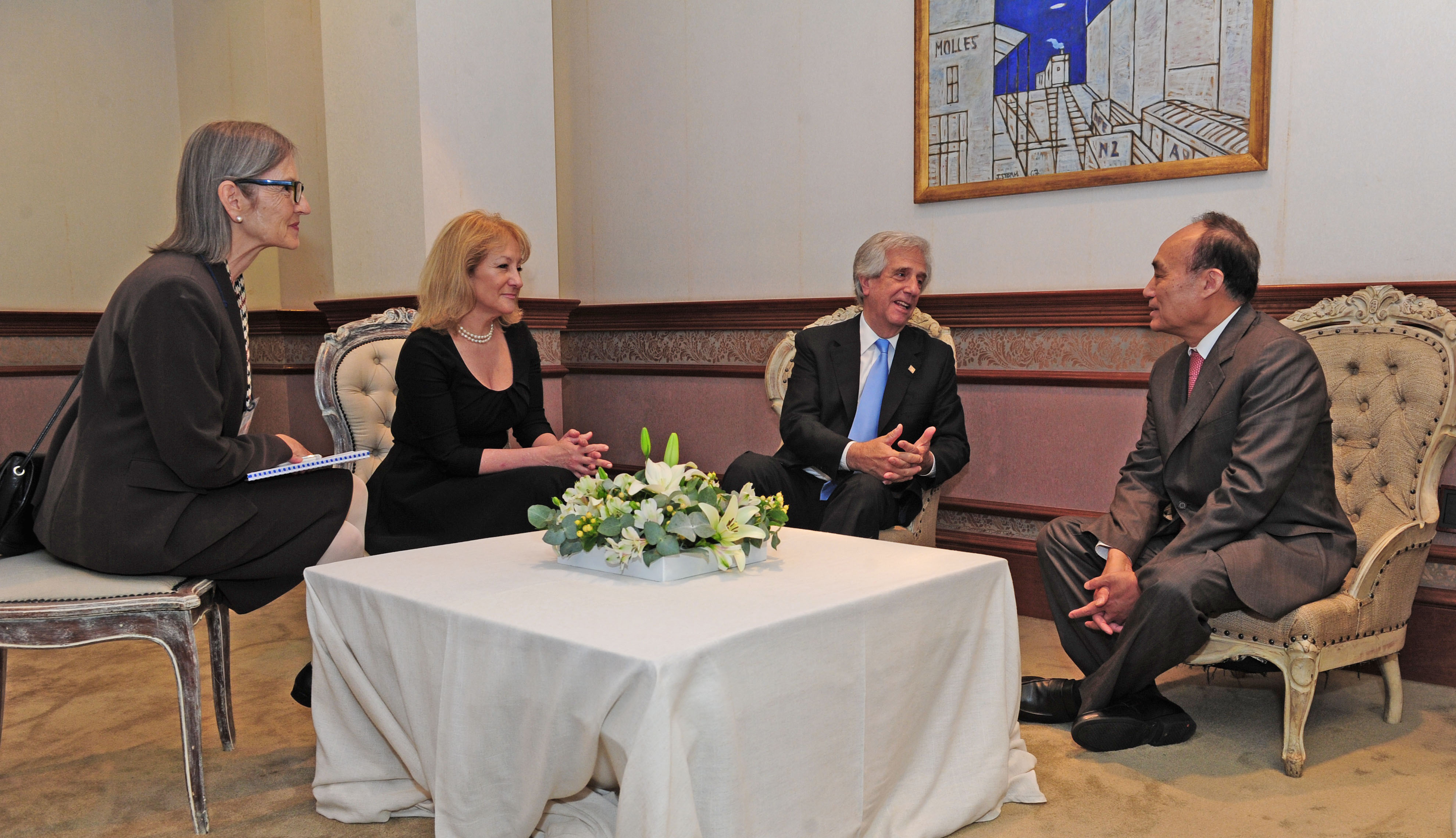 Reunión entre Vázquez, Cosse y Houlin Zhao