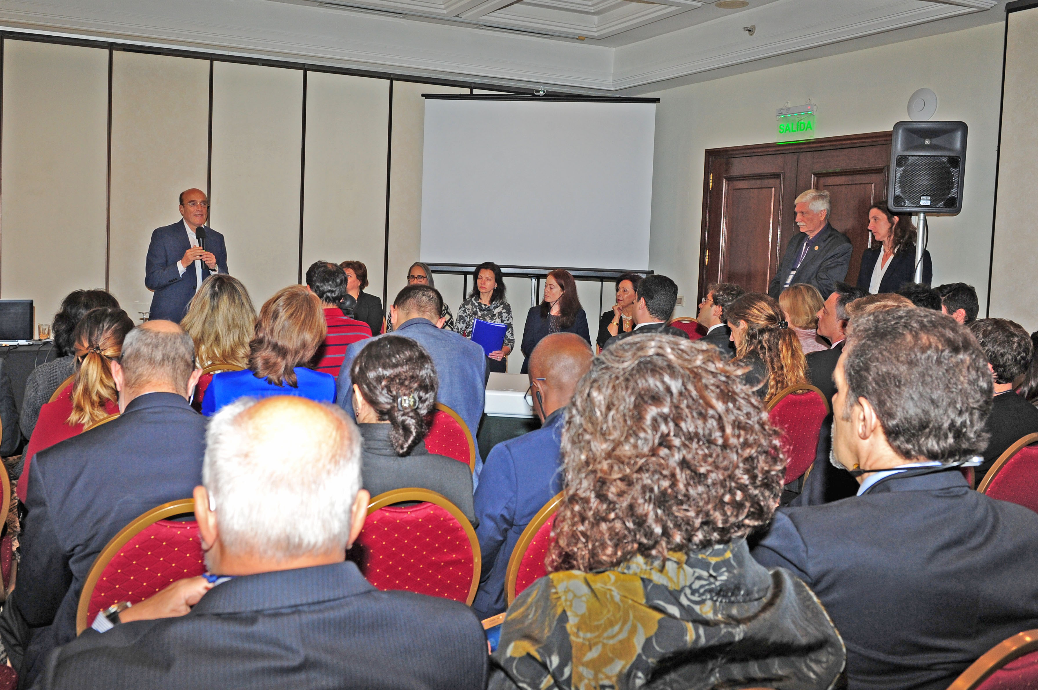 Intendente de Montevideo, Daniel Martínez, en taller “Casos exitosos de prevención y control de enfermedades no transmisibles”