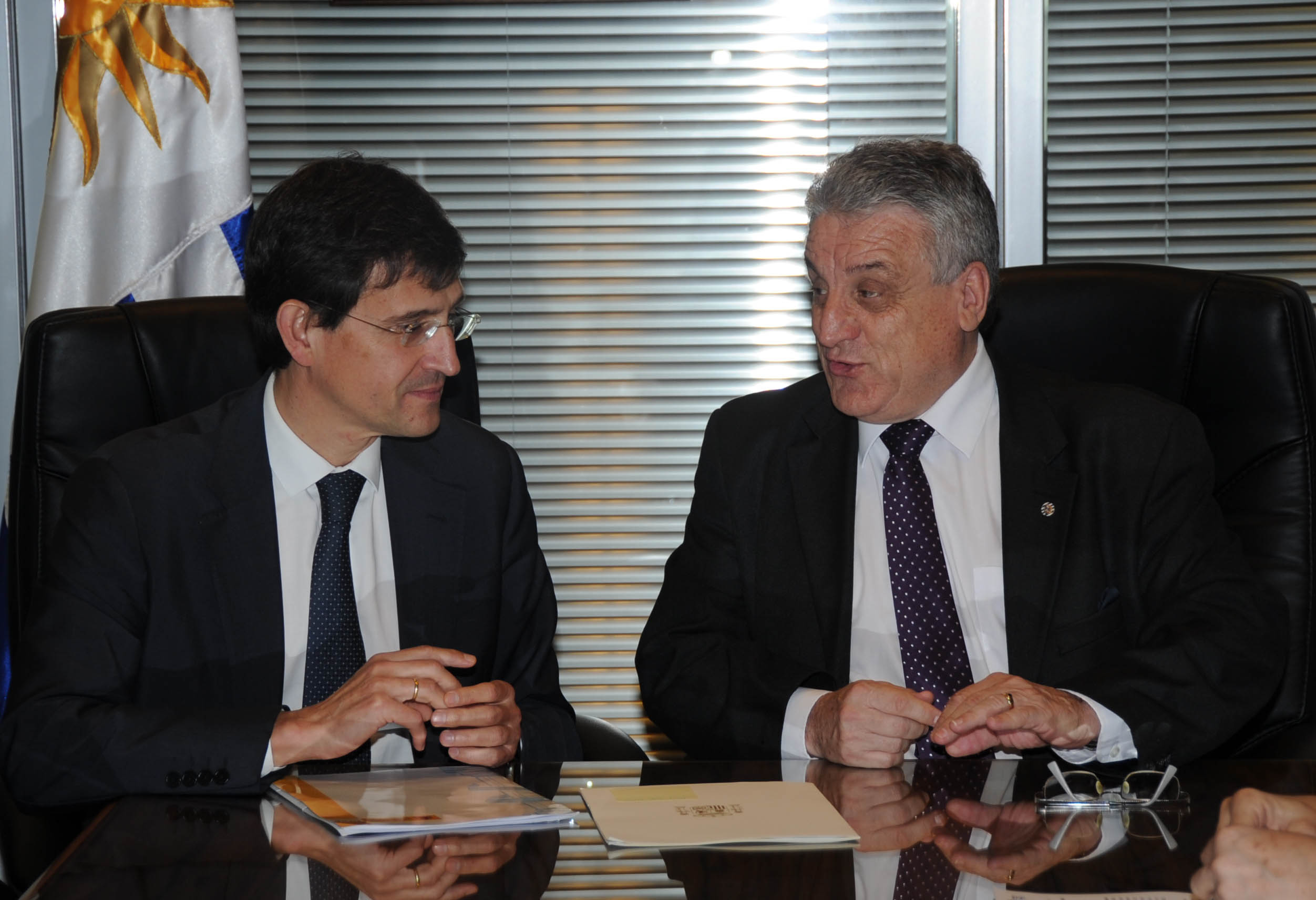 Firma del memorando de entendimiento entre ONSC de Uruguay y el INAP del Reino de España
