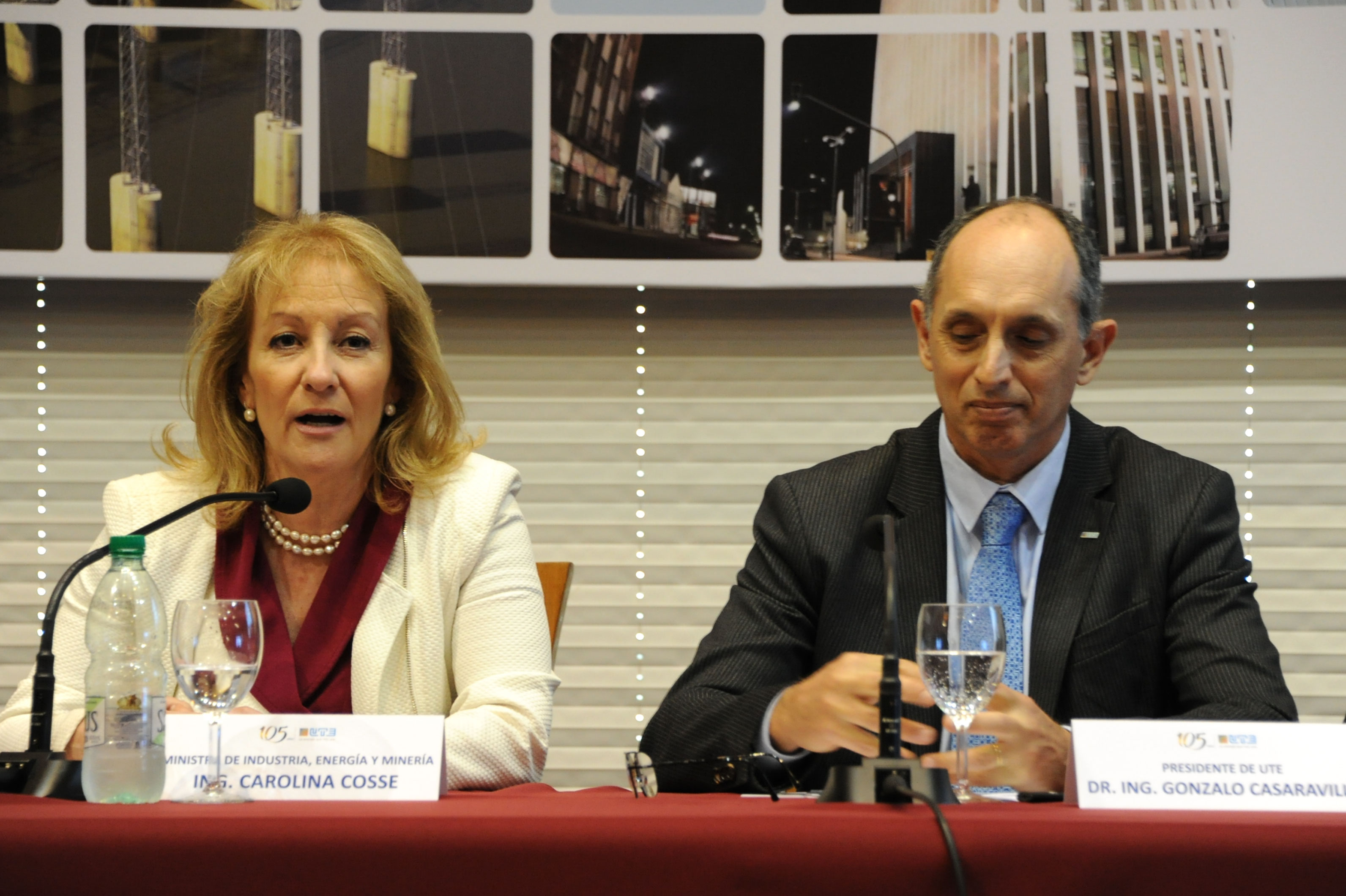 Ministra Carolina Cosse junto a presidente de UTE, Gonzalo Casaravilla