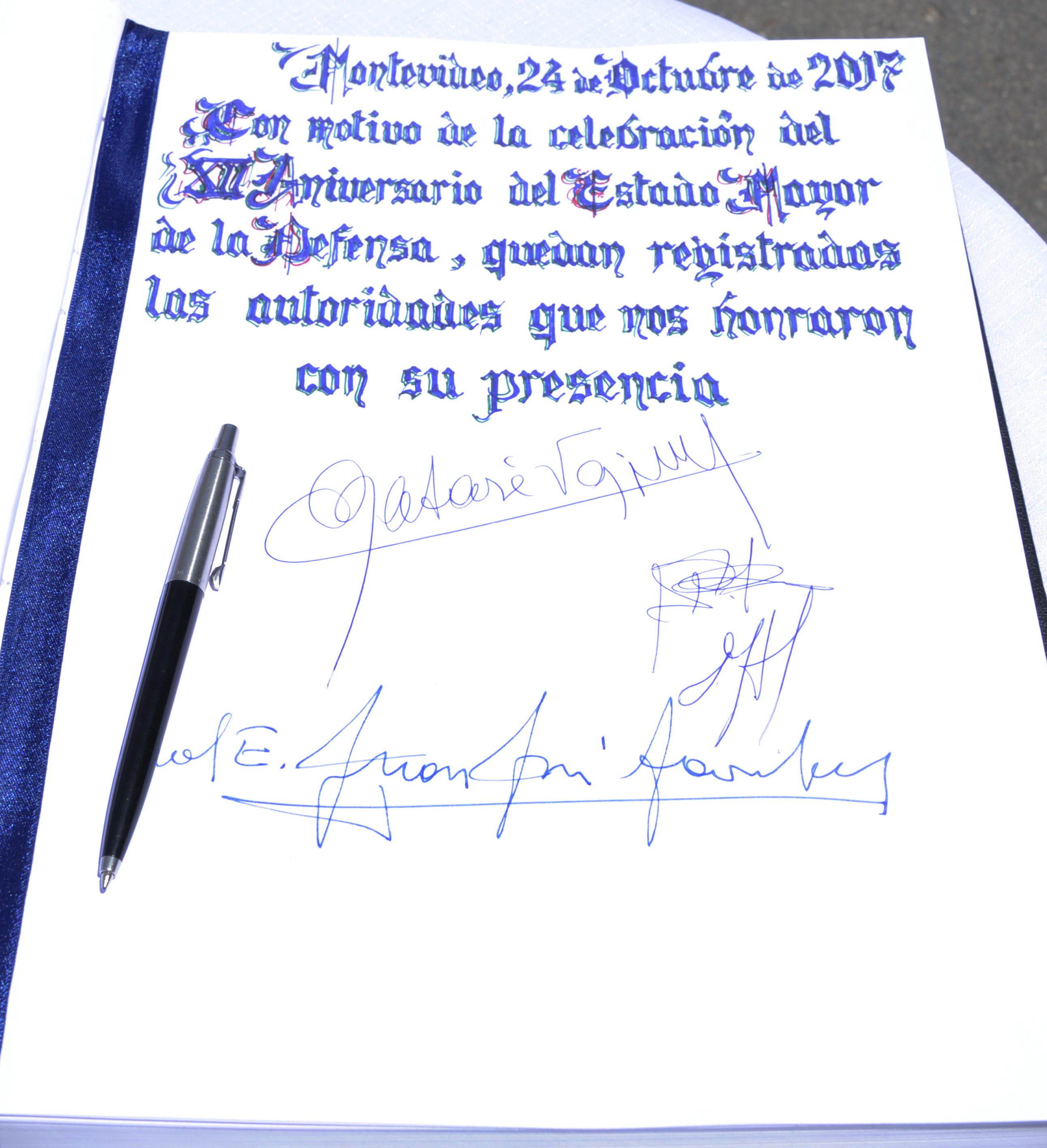 Presidente Vázquez participó en acto aniversario del Estado Mayor de la Defensa