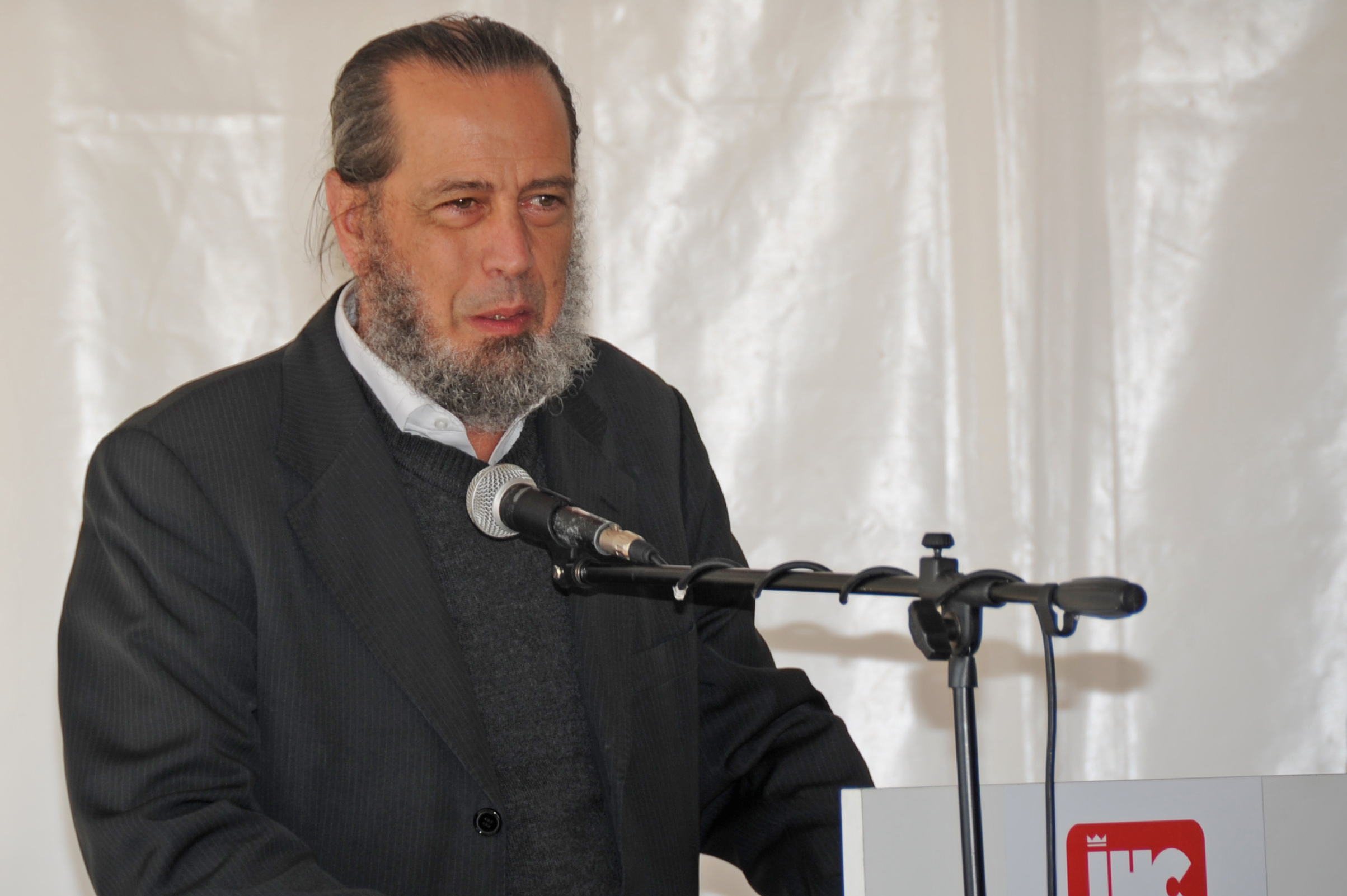 Presidente de la Administración Nacional de Puertos, Alberto Díaz, dirigiéndose a los presentes