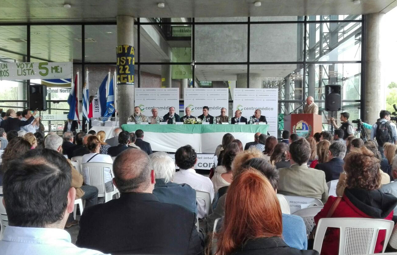 Ministro de Salud Pública, Jorge Basso, en inauguración de IMAE en Salto