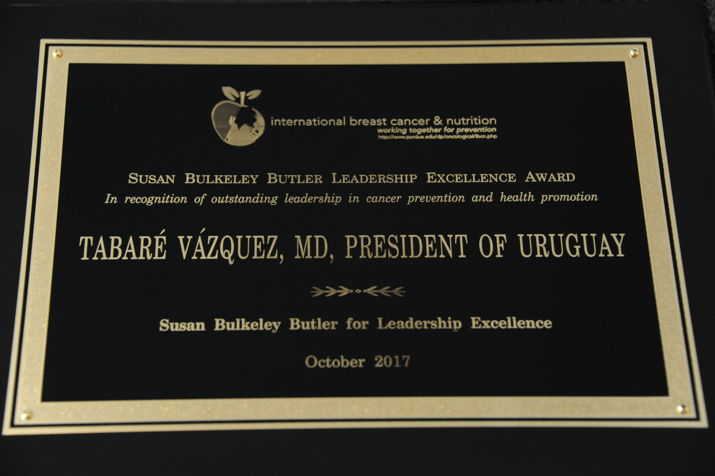 Reconocimiento a Presidente Tabaré Vázquez