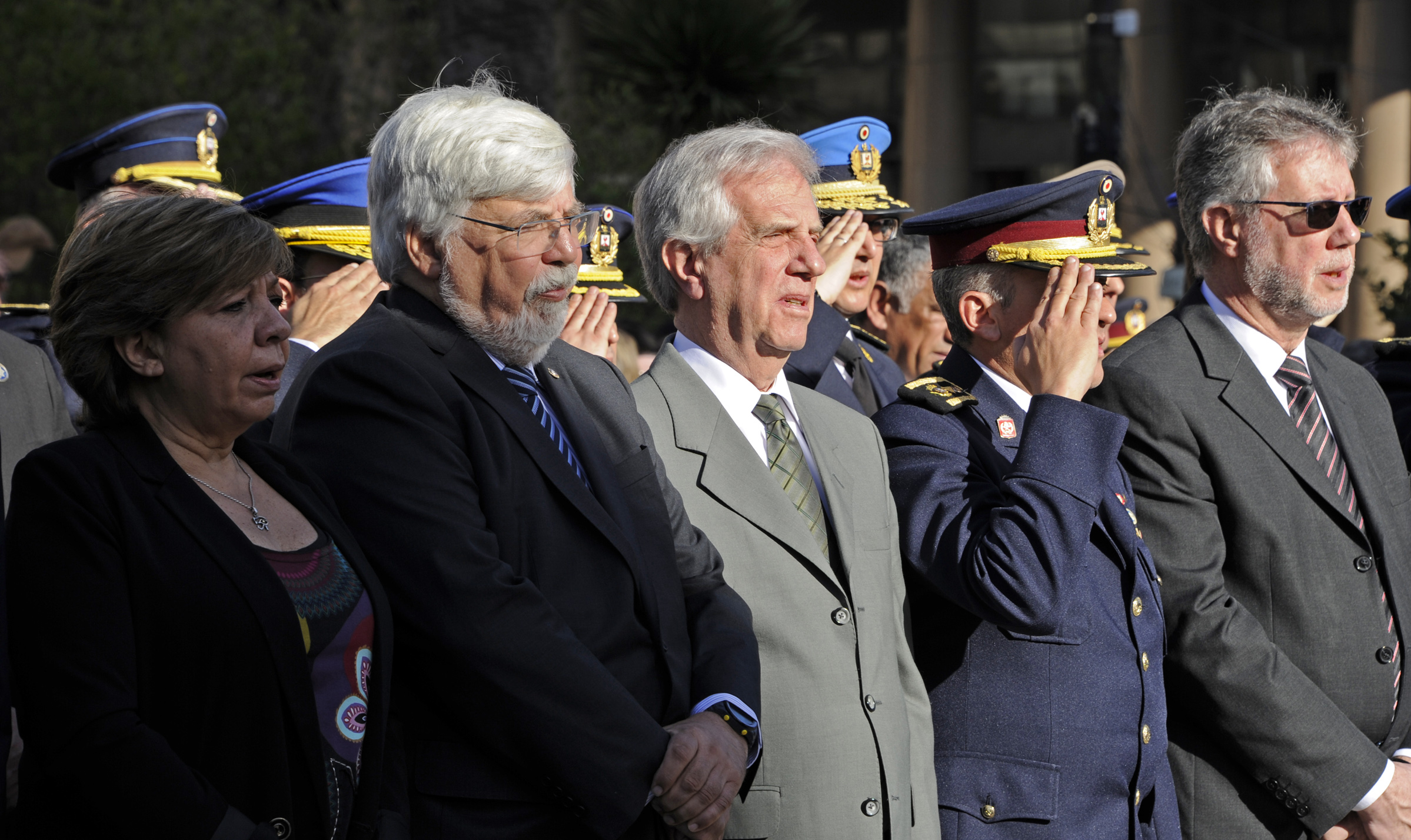 Presidente Tabaré Vázquez junto a Ministro del Interior, Eduardo Bonomi, y subsecretario del Interior, Jorge Vázquez