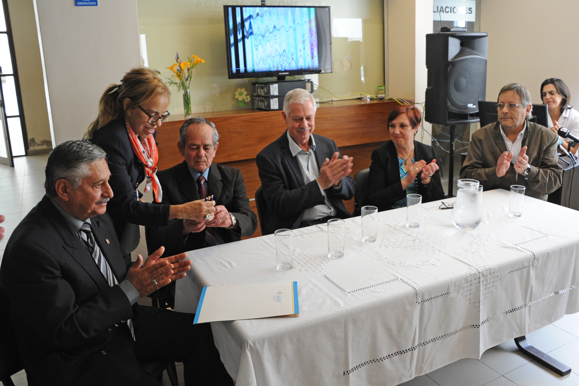 Fin de la actividad de presentación y firma de convenio