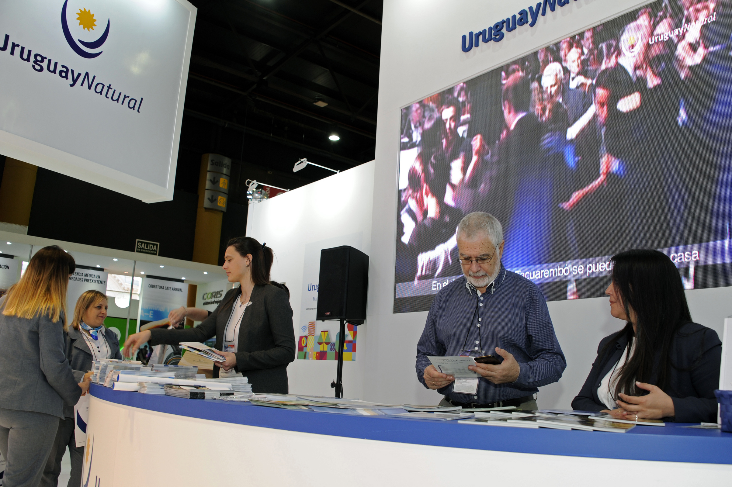 Subsecretario de Turismo, Benjamín Liberoff, en estand de Uruguay en la Feria Internacional de Turismo de América Latina (FIT 2017), en Buenos Aires
