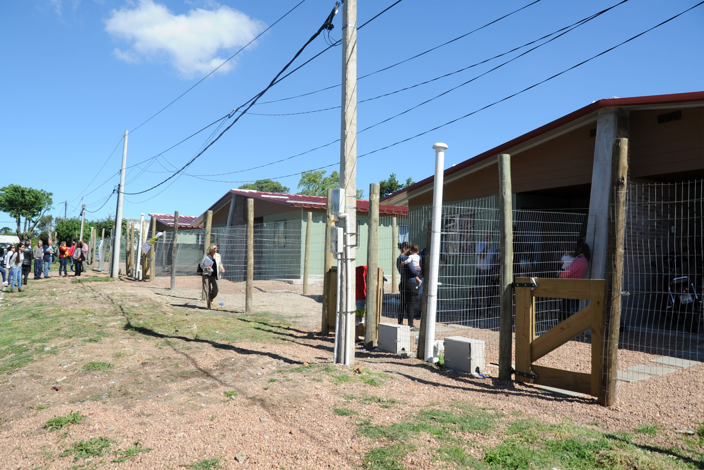 Entrega de viviendas a vecinos del barrio Casavalle