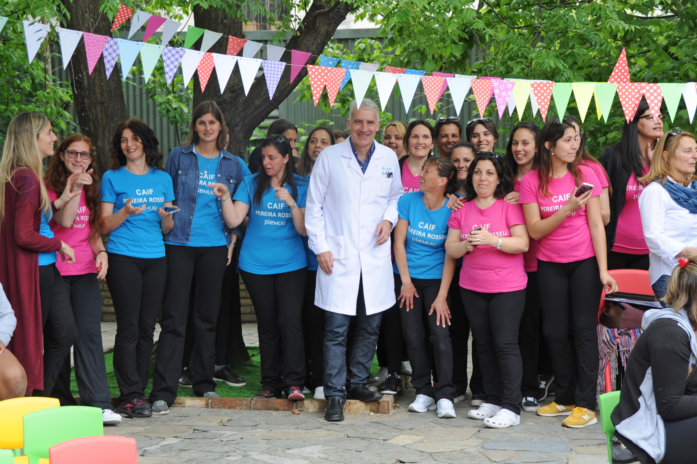 Padres, maestros, alumnos y autoridades del hospital Pereira Rossell