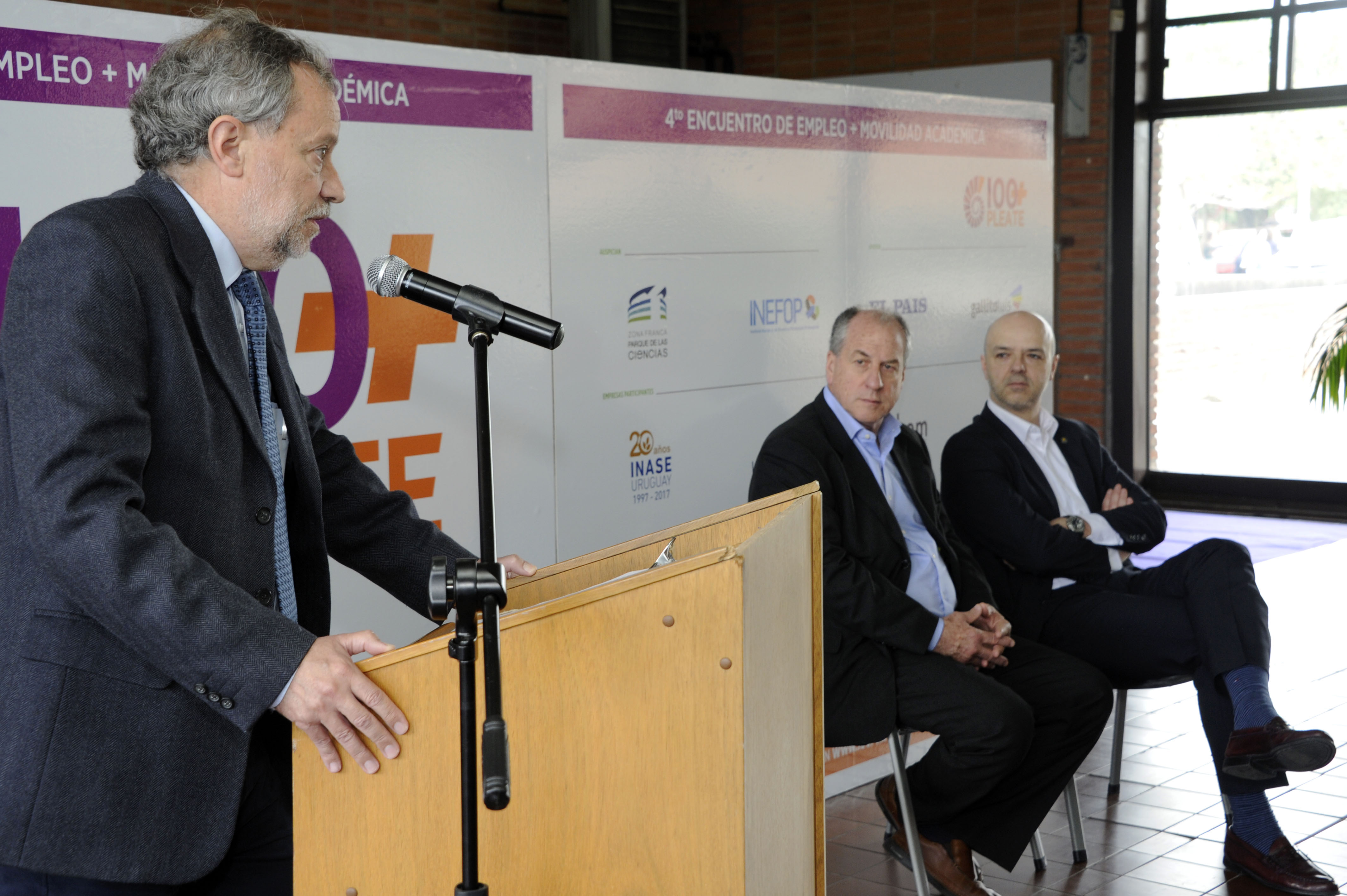 Ministro Ernesto Murro, en actividad denominada “100pleate +”