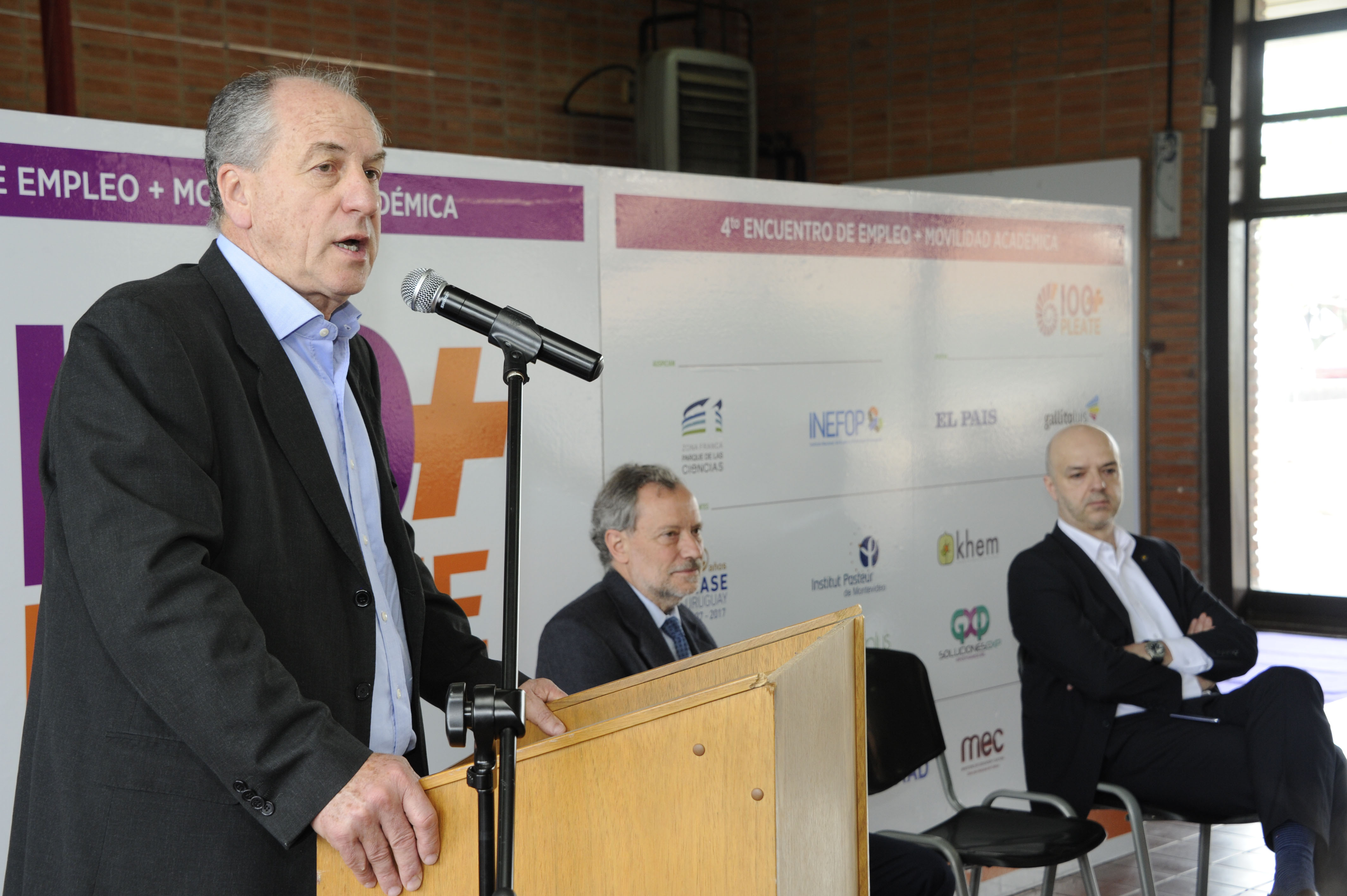 Ministro Ernesto Murro, en actividad denominada “100pleate +”