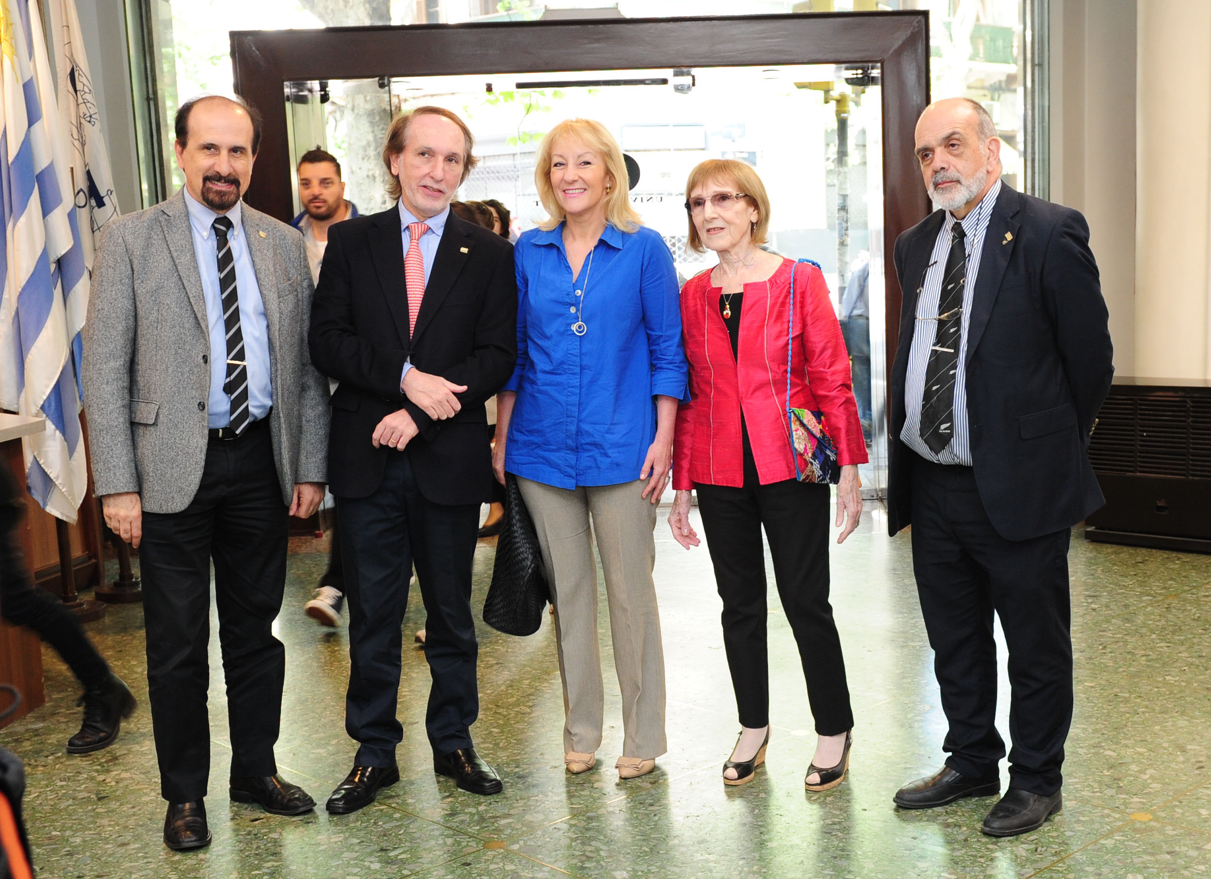 Cosse en inauguración del primer Centro Tecnológico de Biotecnología del país
