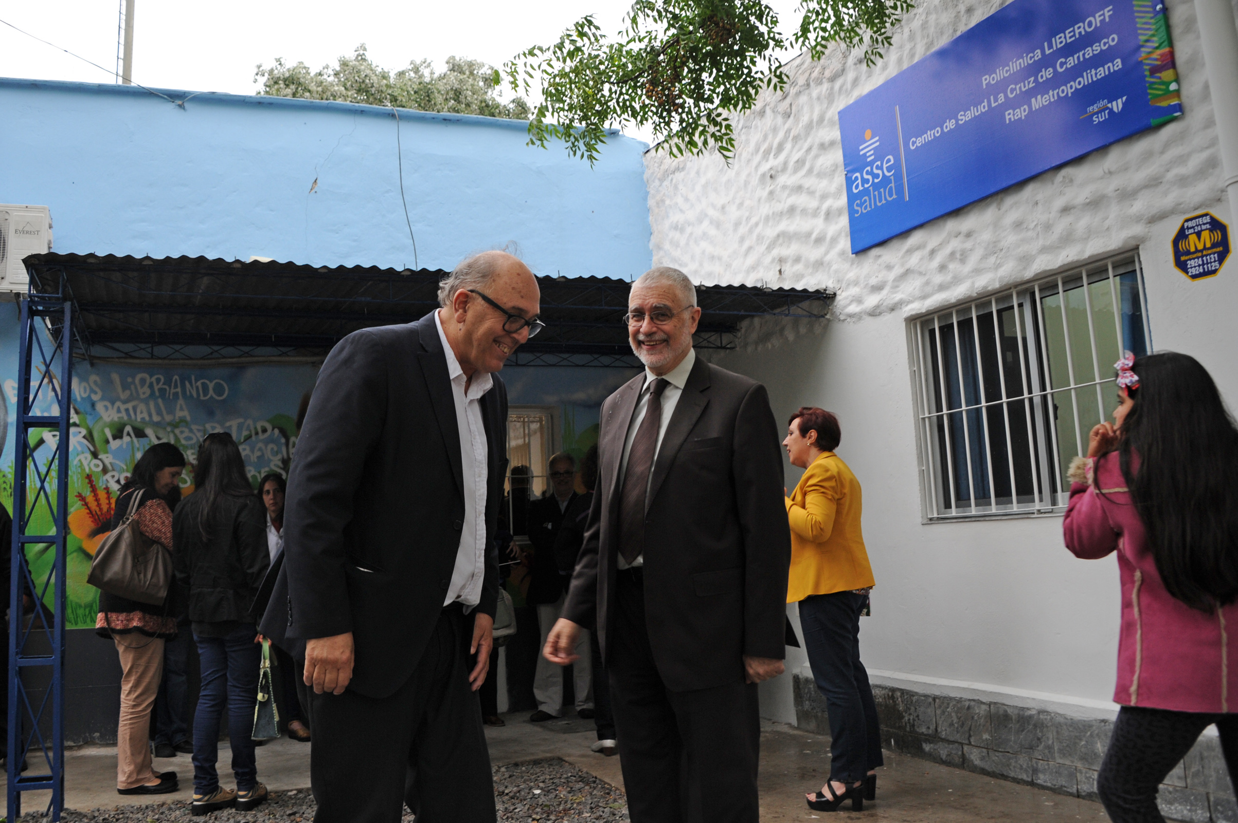 Benjamín Liberoff, junto a Marcos Carámbula, en inauguración de ampliación de policlínica denominada Manuel Liberoff, en La Cruz de Carrasco