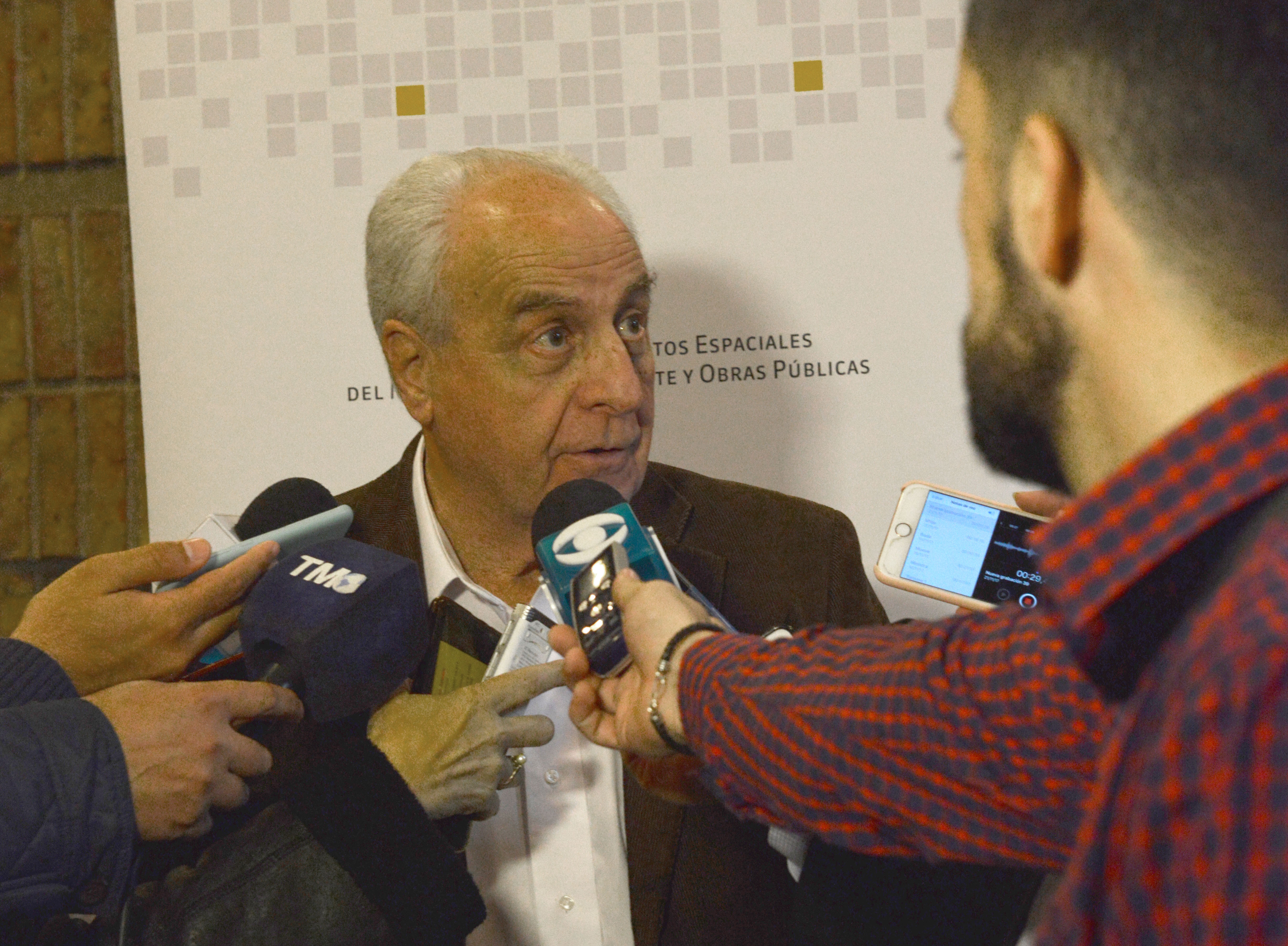 Ministro de Transporte y Obras Públicas, Víctor Rossi