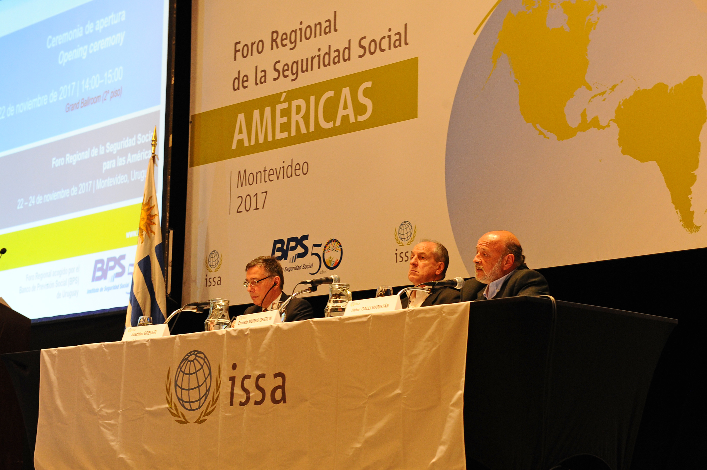 Ministro Ernesto Murro y presidente del BPS, Heber Galli