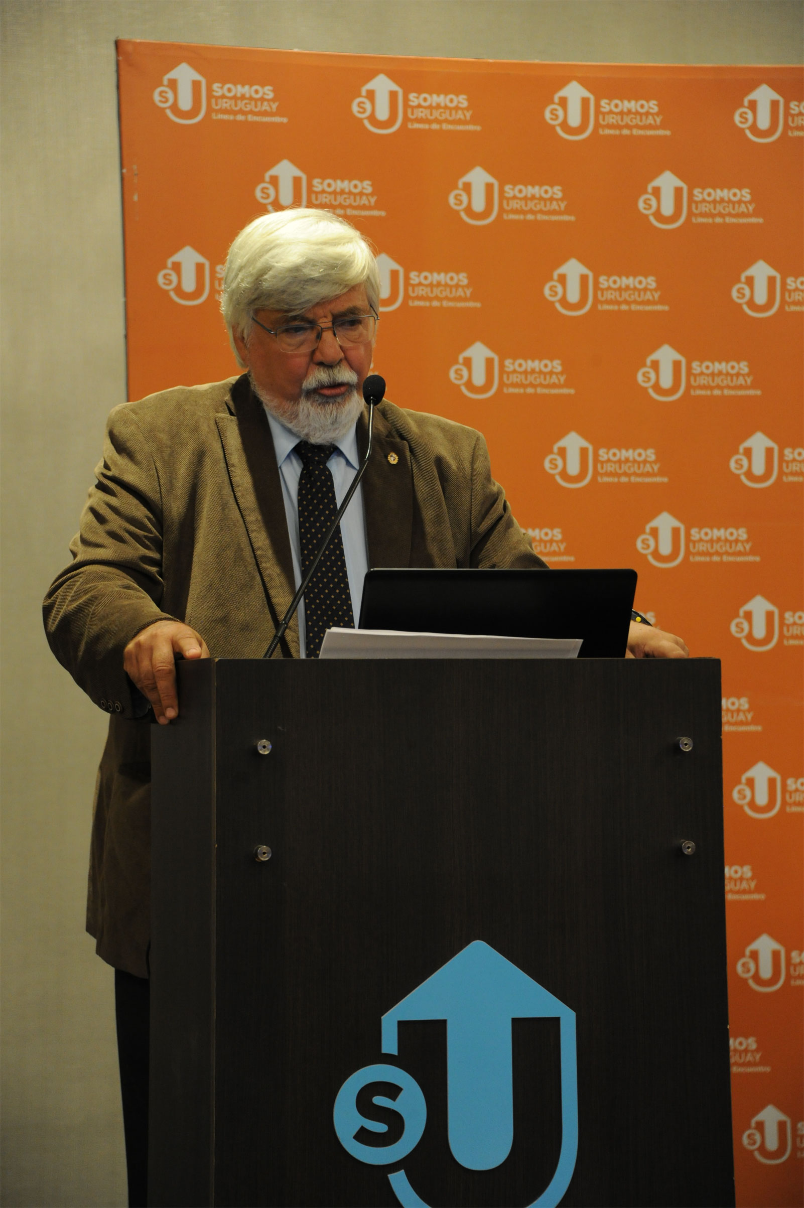 Ministro Eduardo Bonomi, haciendo uso de la palabra