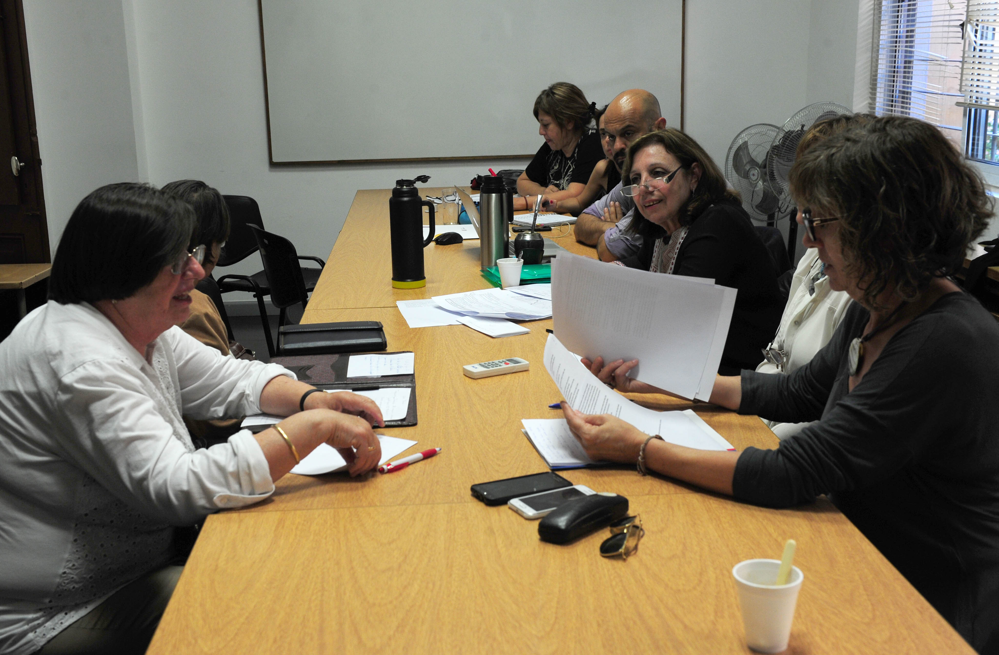 Autoridades del Mides se reunieron con organizaciones sociales de Minas