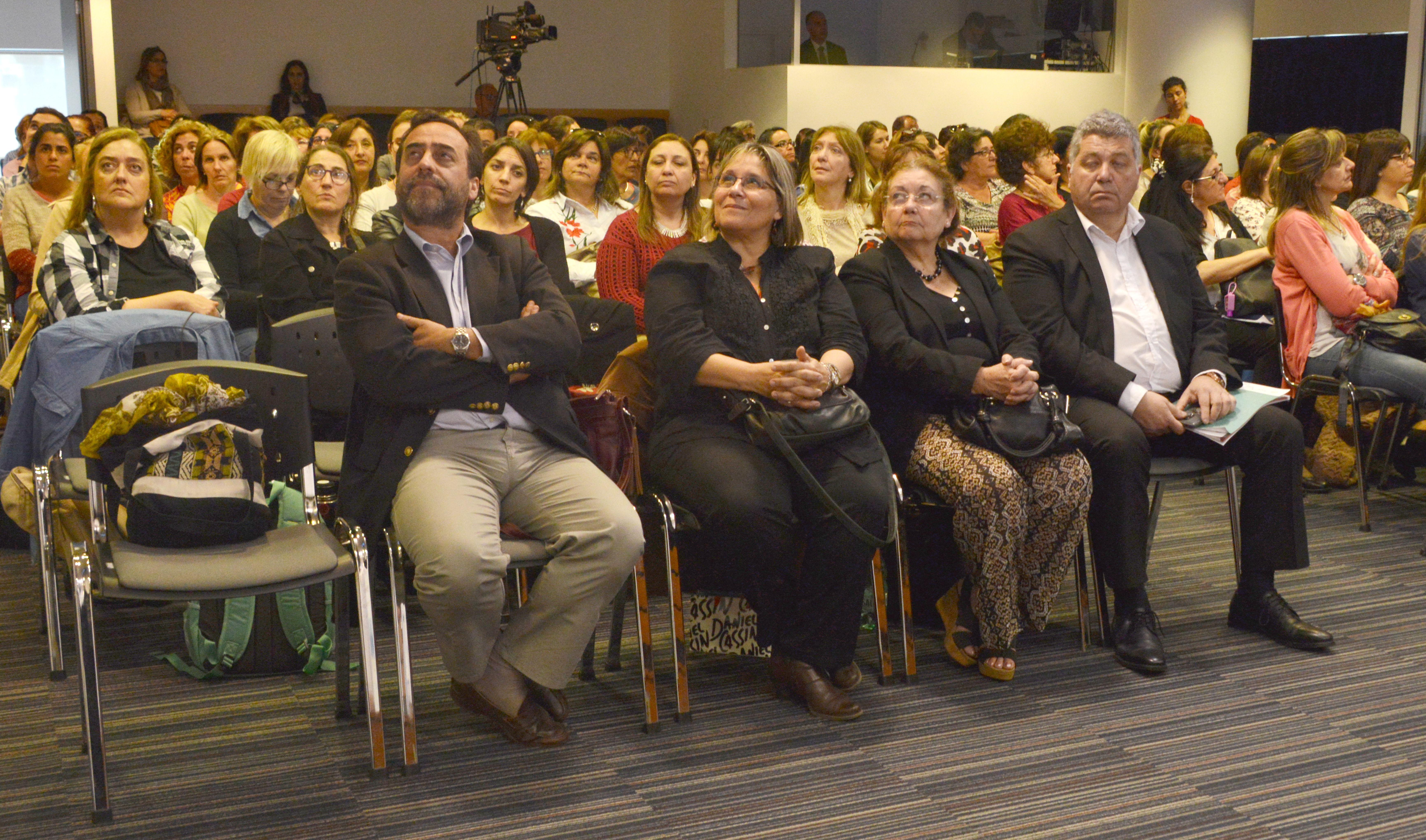 Presentación de tutoriales sobre el marco curricular para la atención de niños desde el nacimiento a los seis años