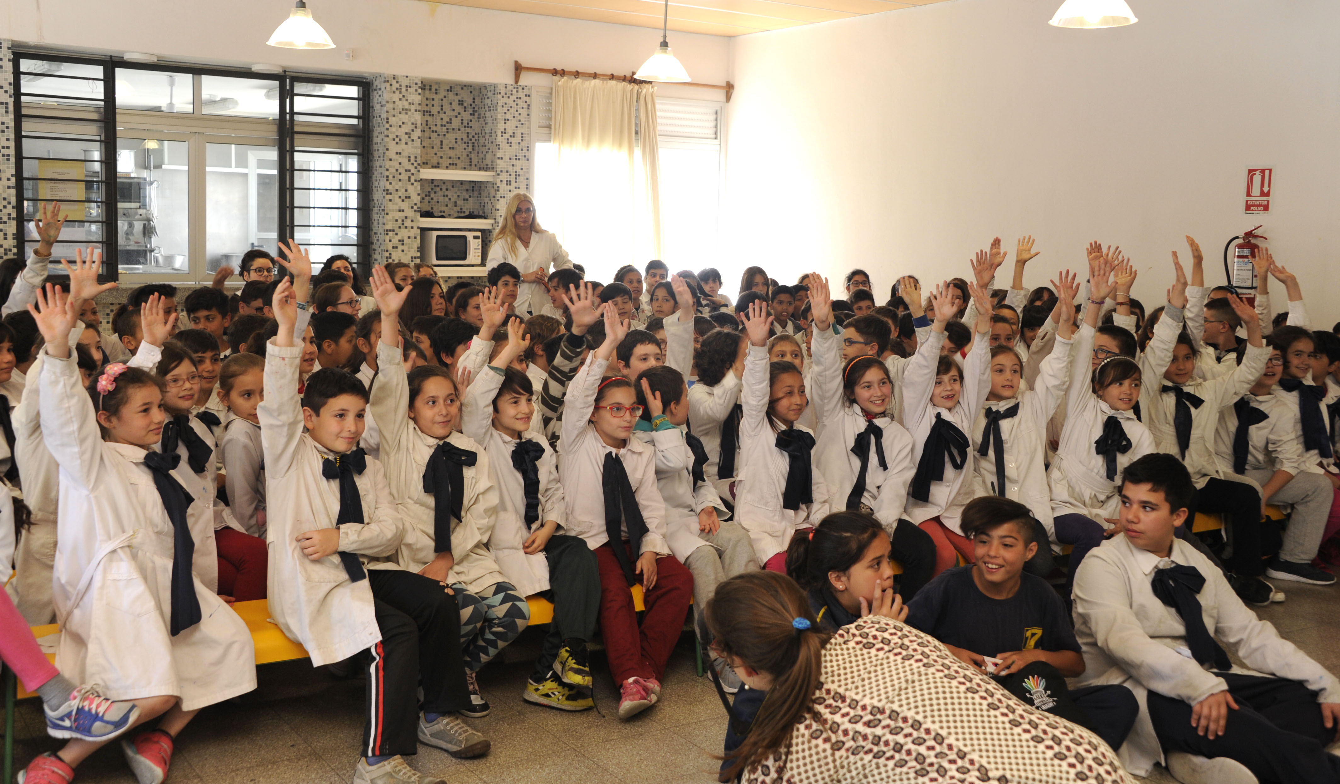 Se premió a los alumnos del centro educativo con una TV led 39 pulgadas