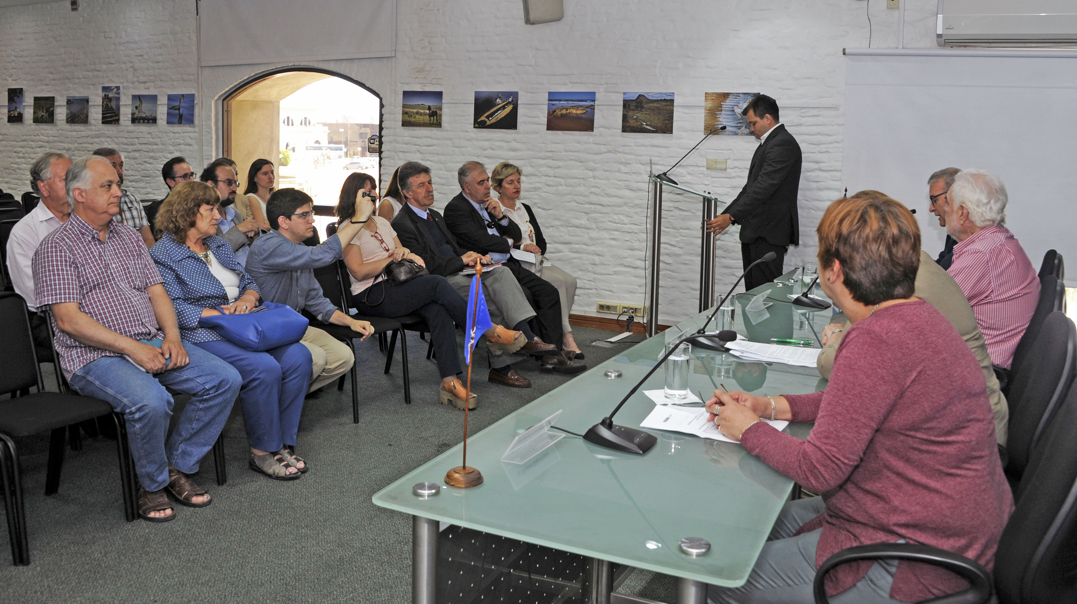 Director Nacional de Turismo, Carlos Fagetti, dirigiéndose a los presentes