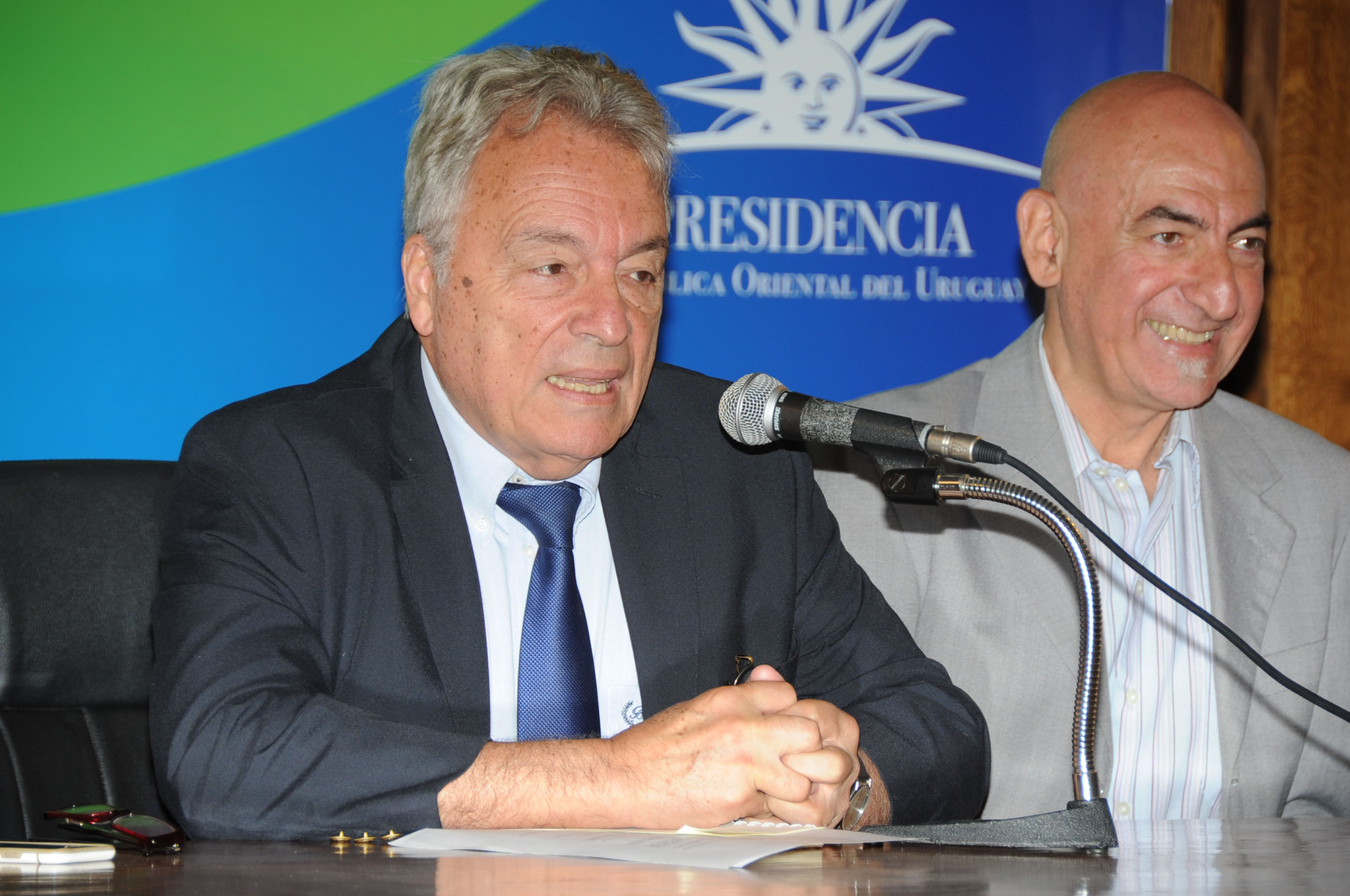 El subsecretario del Ministerio de Salud Pública Jorge Quian, encabeza el acto
