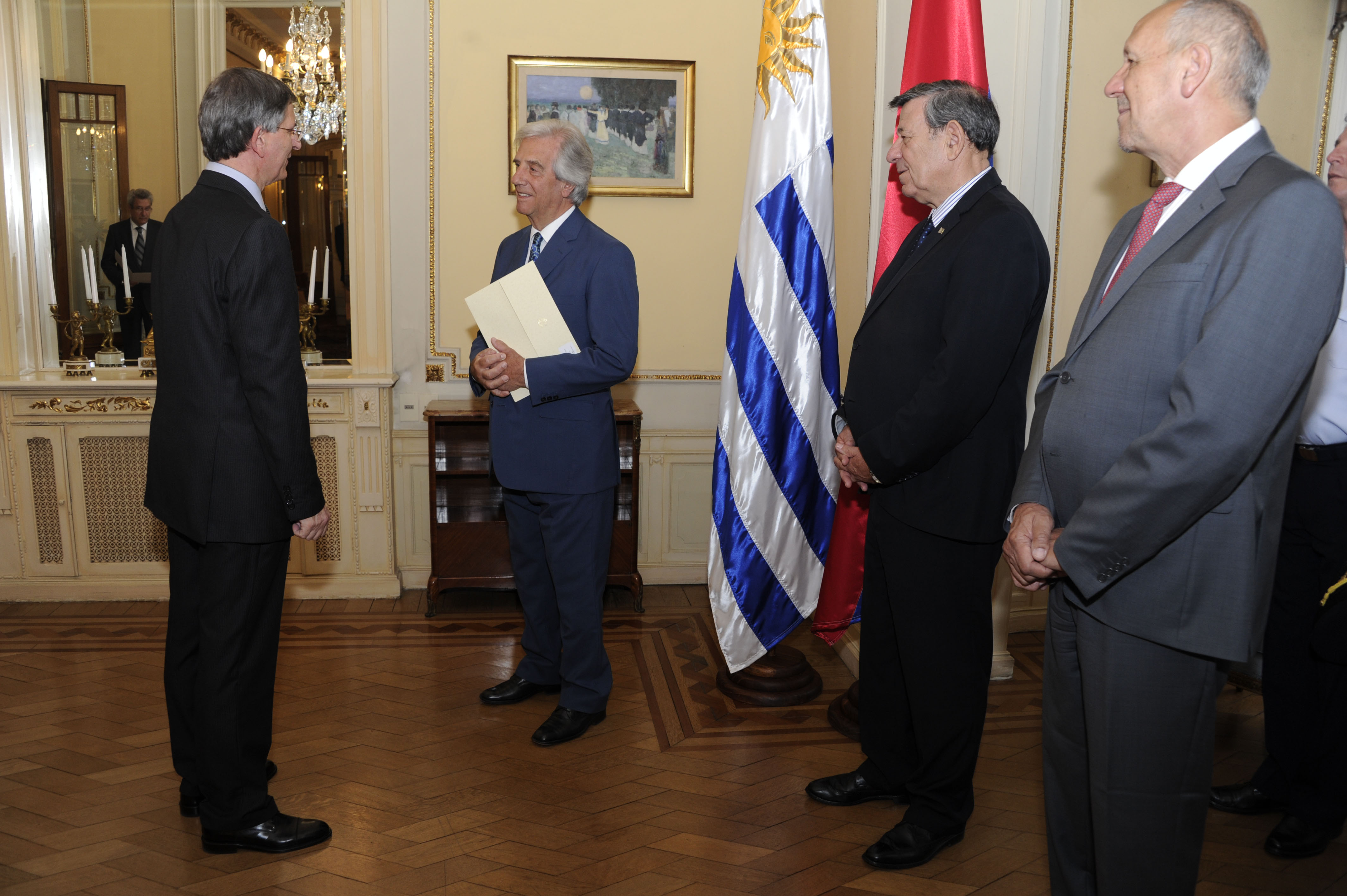 Embajador de la República de Bulgaria, Andrey Tehov