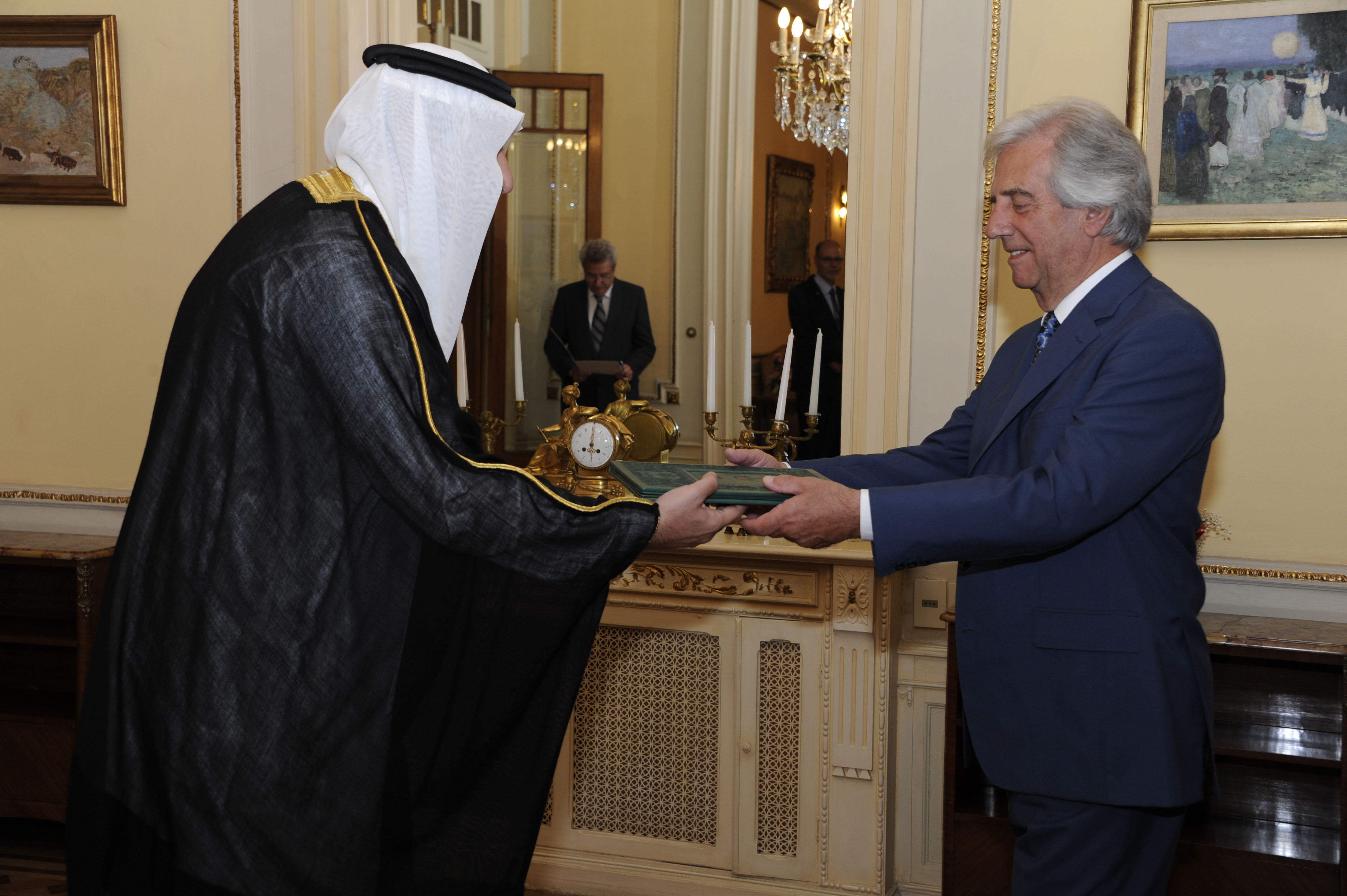 Embajador del Reino de Arabia Saudita, Riyad Saud Alkhenene