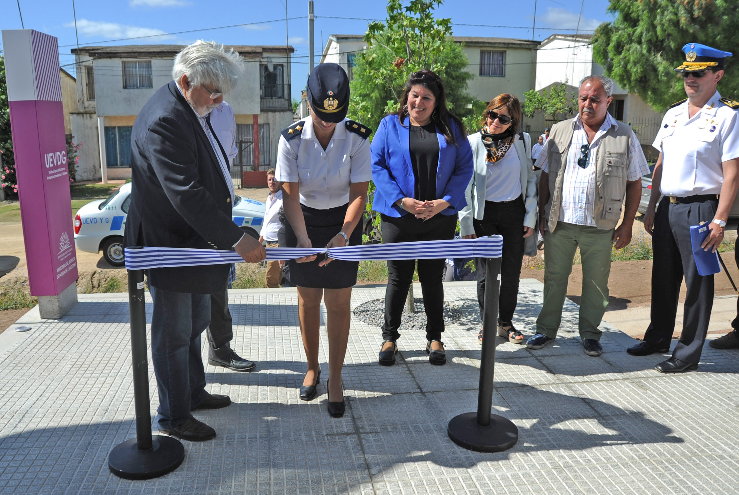 Corte de cinta inaugural