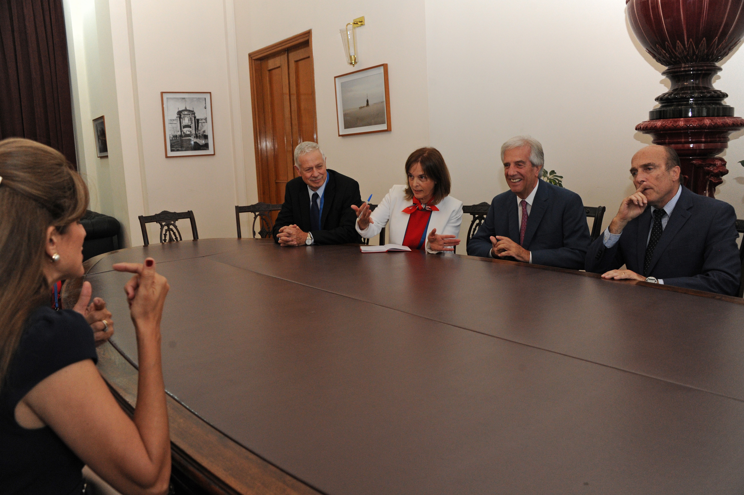 Reunión de autoridades