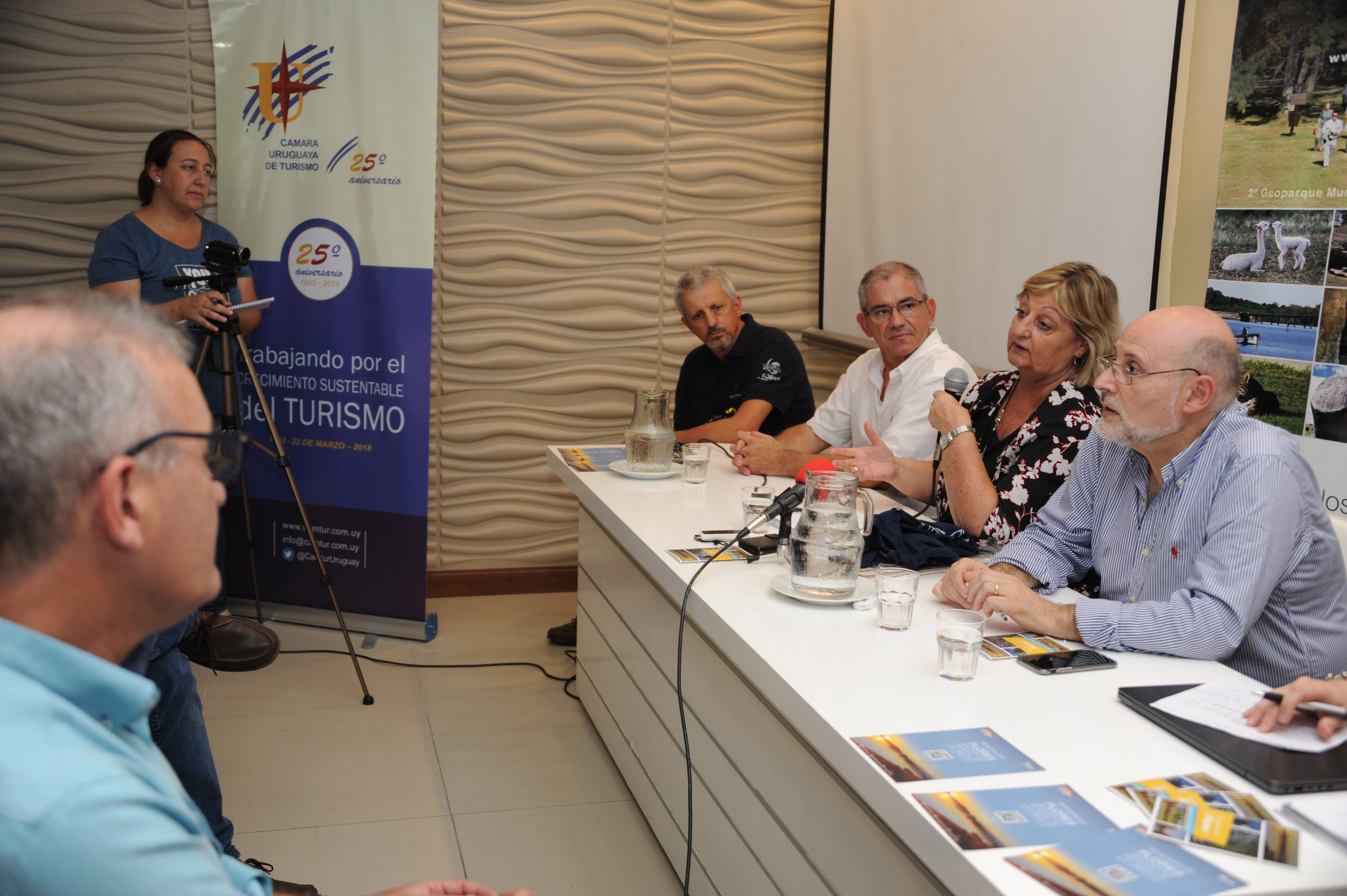 Kechichian en la segunda reunión abierta de la Cámara Uruguaya de Turismo (Camtur)