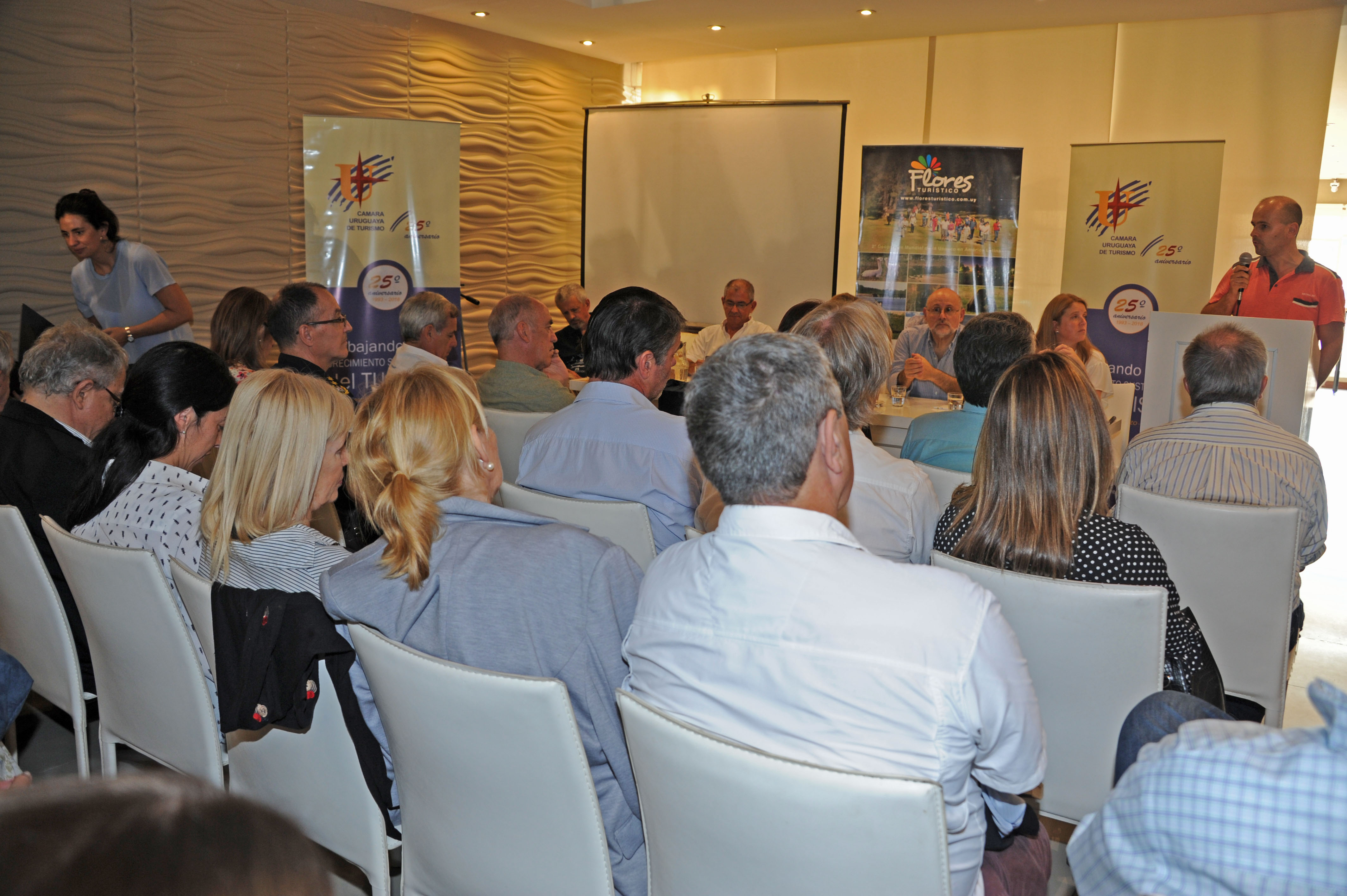 Segunda reunión abierta de la Cámara Uruguaya de Turismo (Camtur)