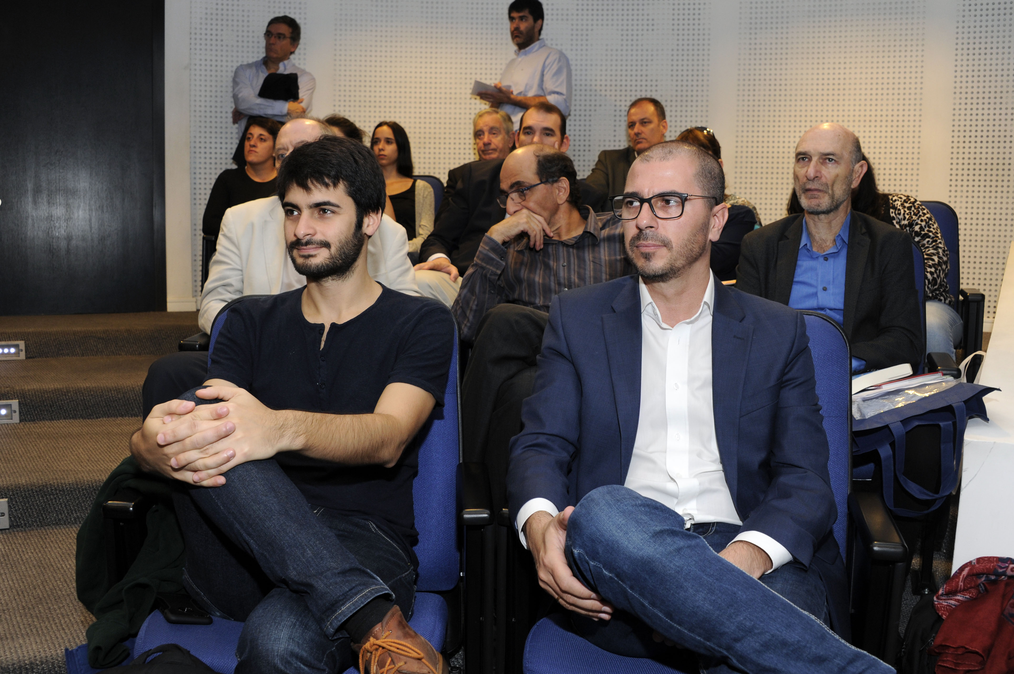 Autoridades presentes en el lanzamiento